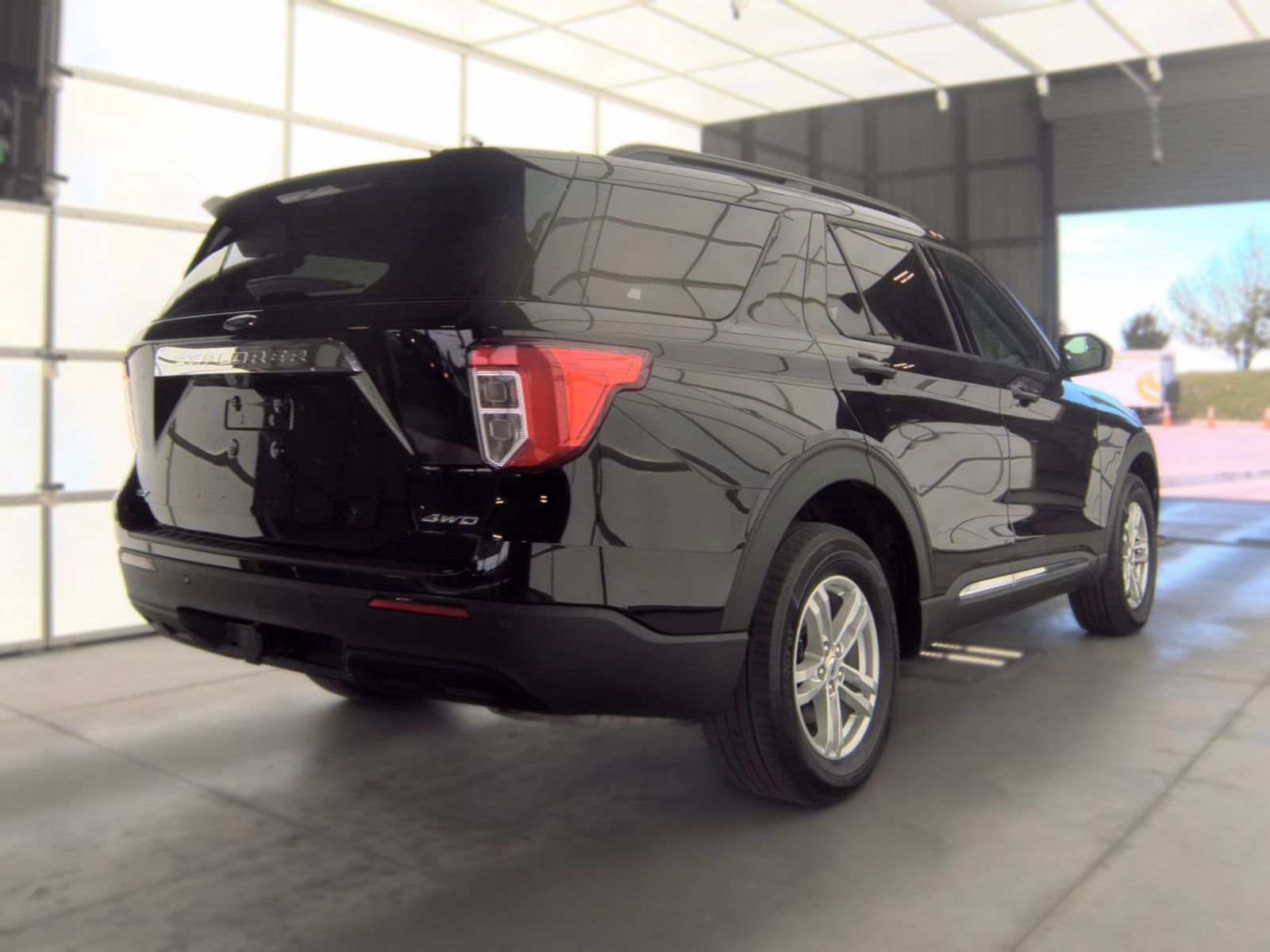 FORD EXPLORER - 6
