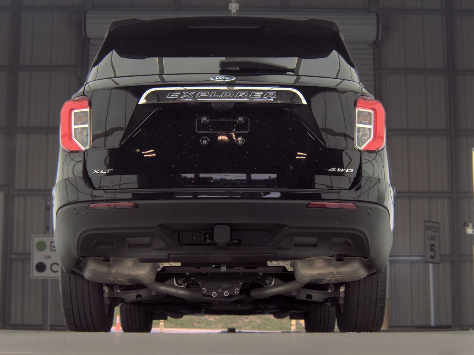 FORD EXPLORER - 8