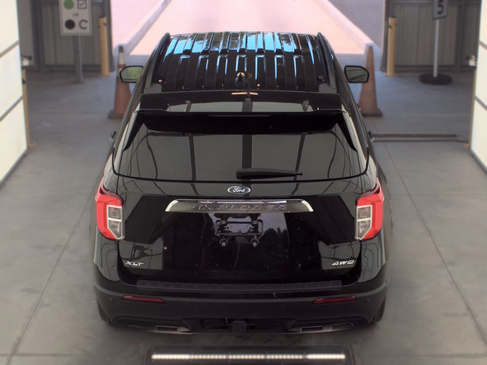 FORD EXPLORER - 7