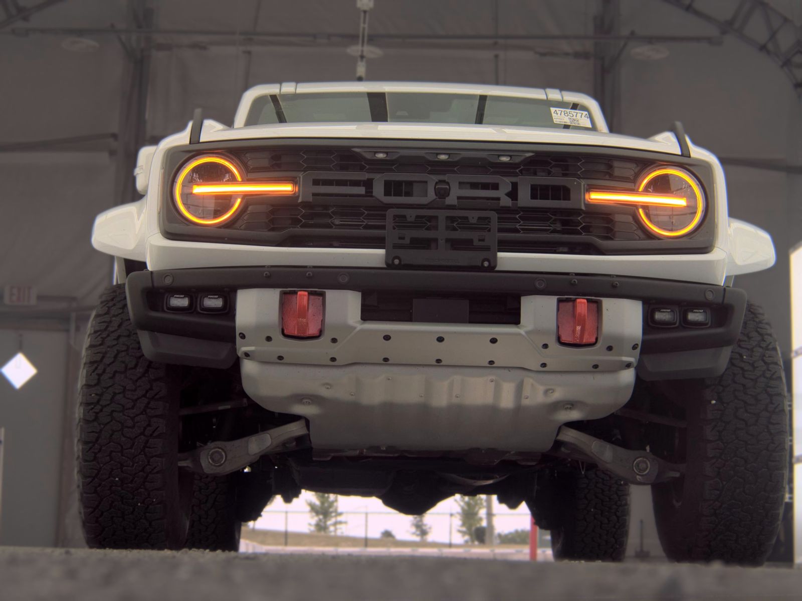 FORD BRONCO - 4