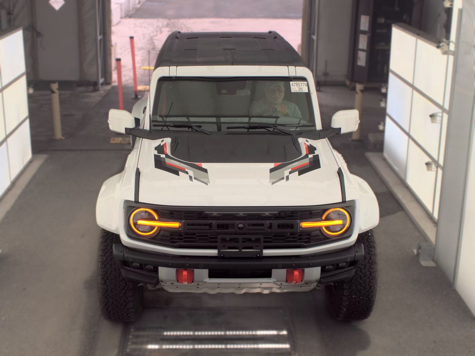 FORD BRONCO - 3