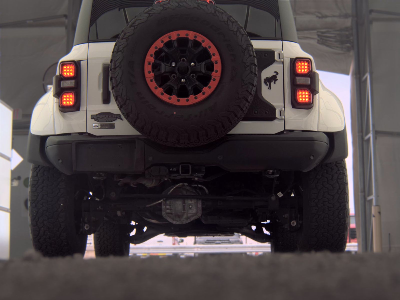 FORD BRONCO - 8