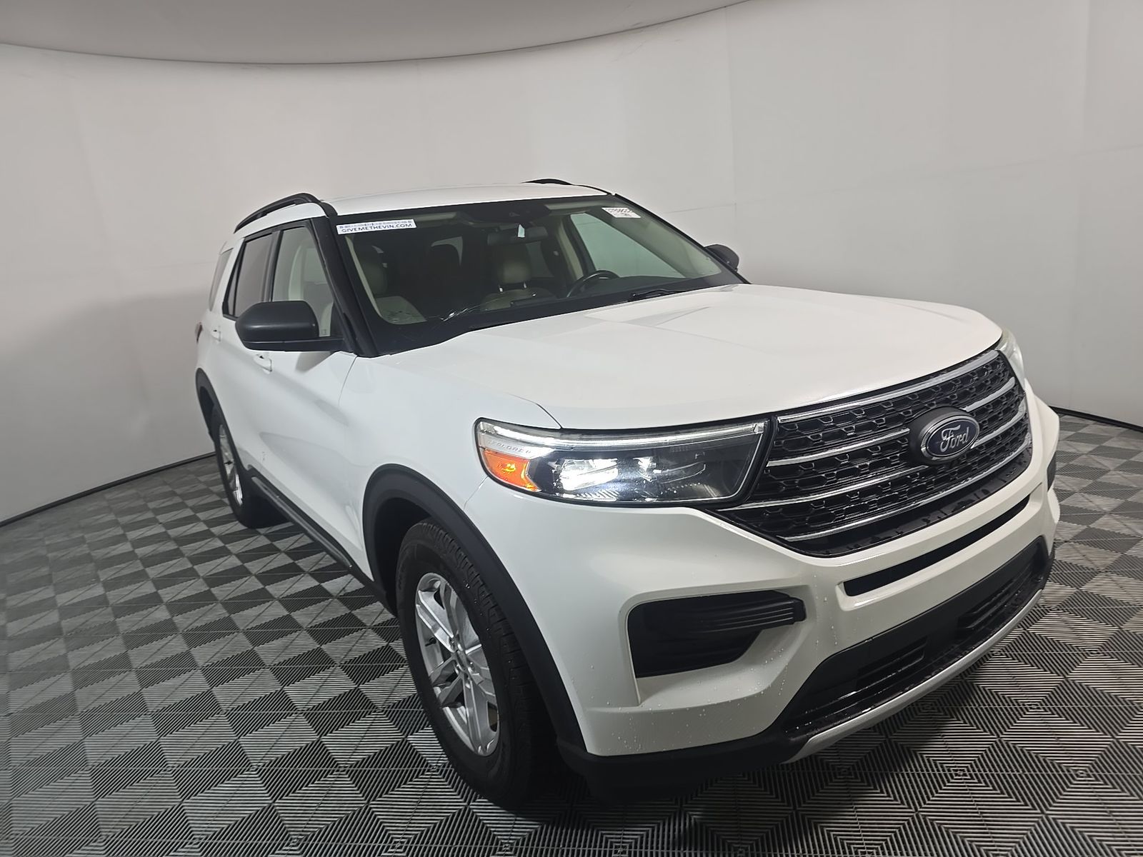 FORD EXPLORER - 4