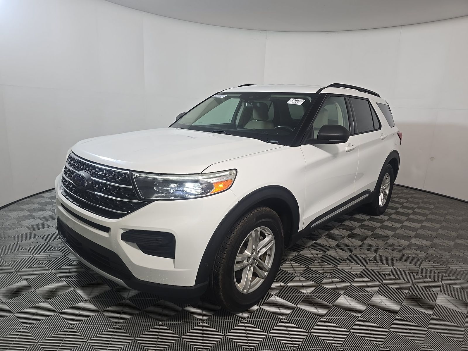 FORD EXPLORER - 1