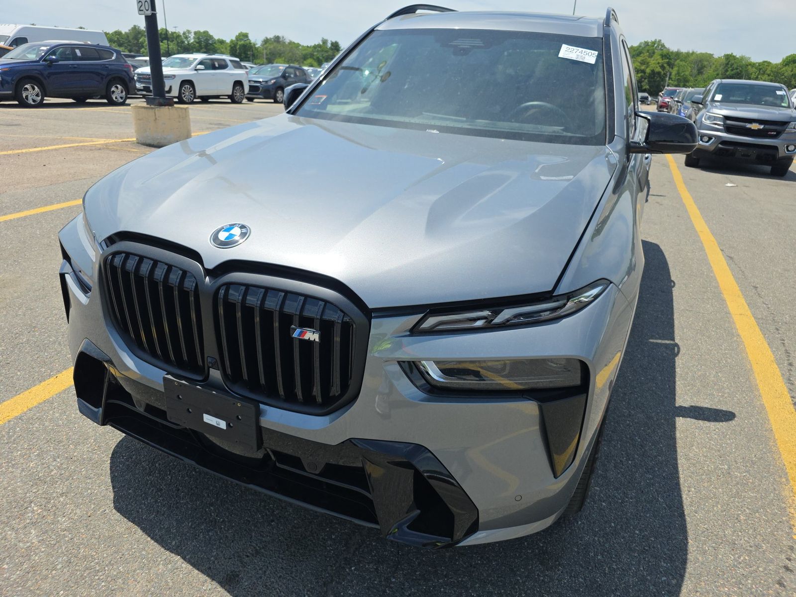 2026 BMW X7 M60i AWD