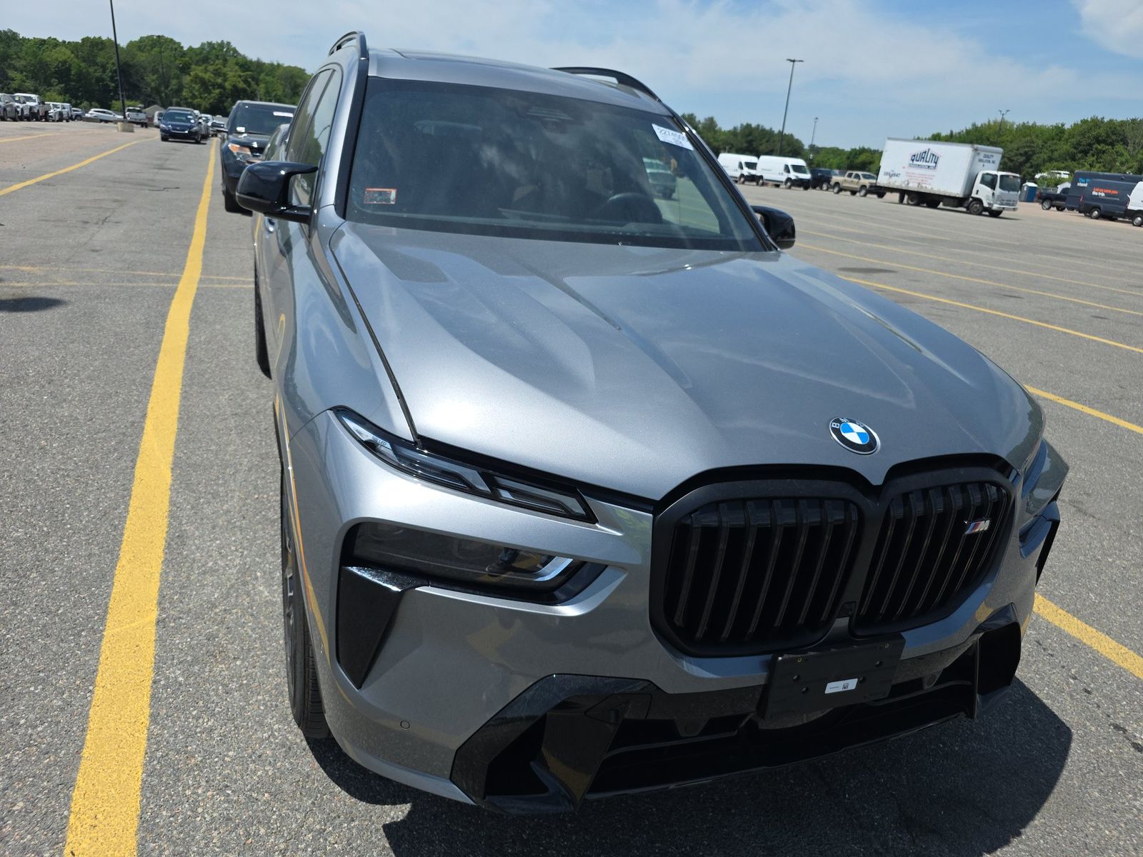 2026 BMW X7 M60i AWD
