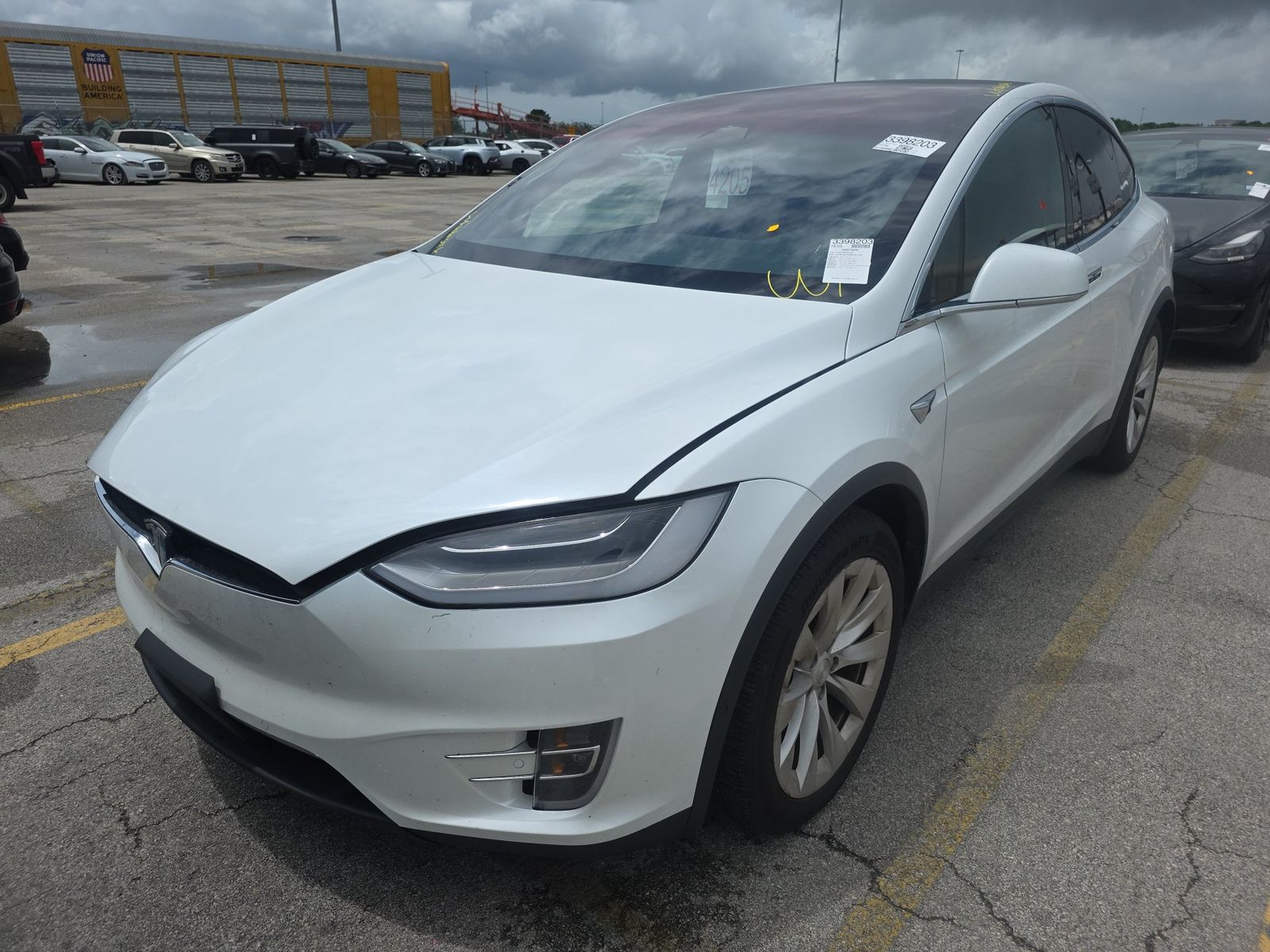 TESLA MODEL X - 1