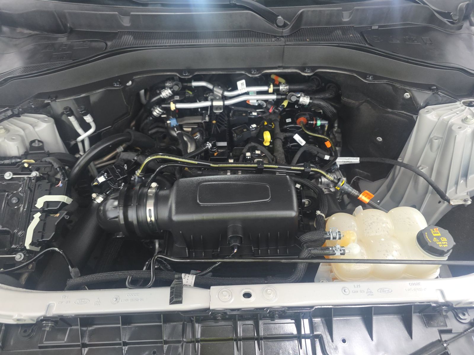 2023 Ford Explorer XLT RWD