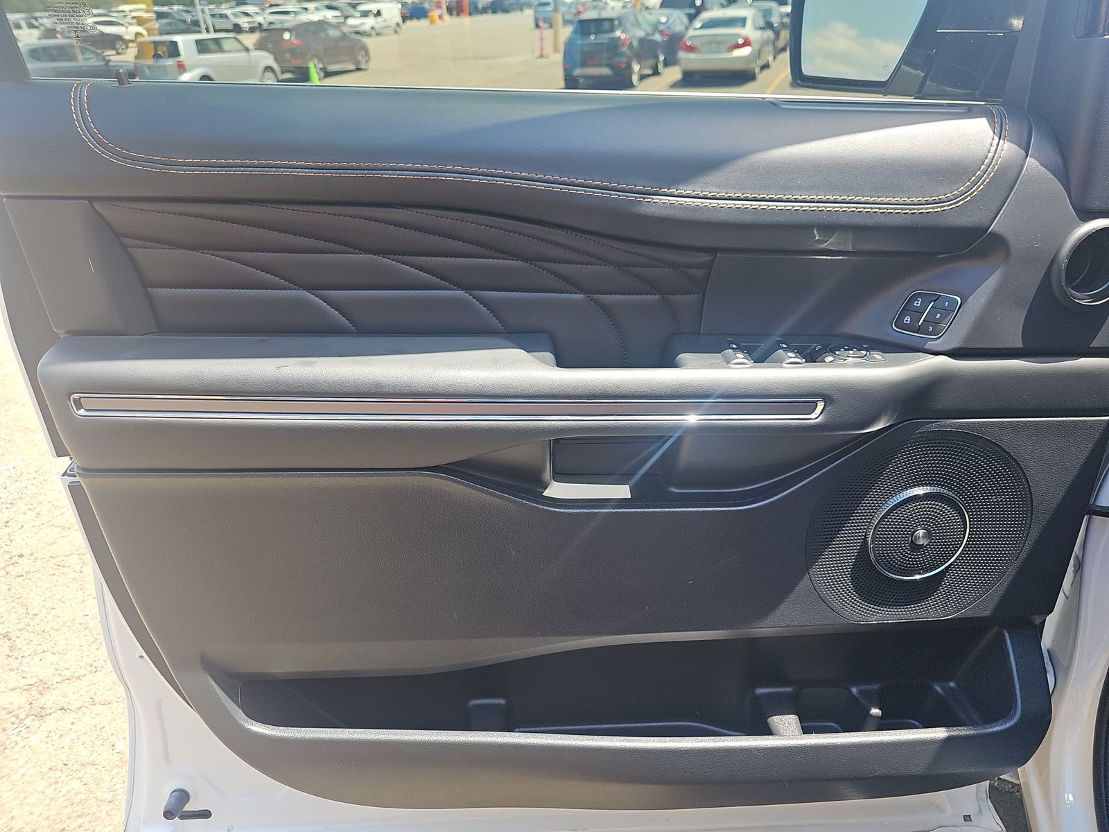 FORD EXPEDITION MAX - 4