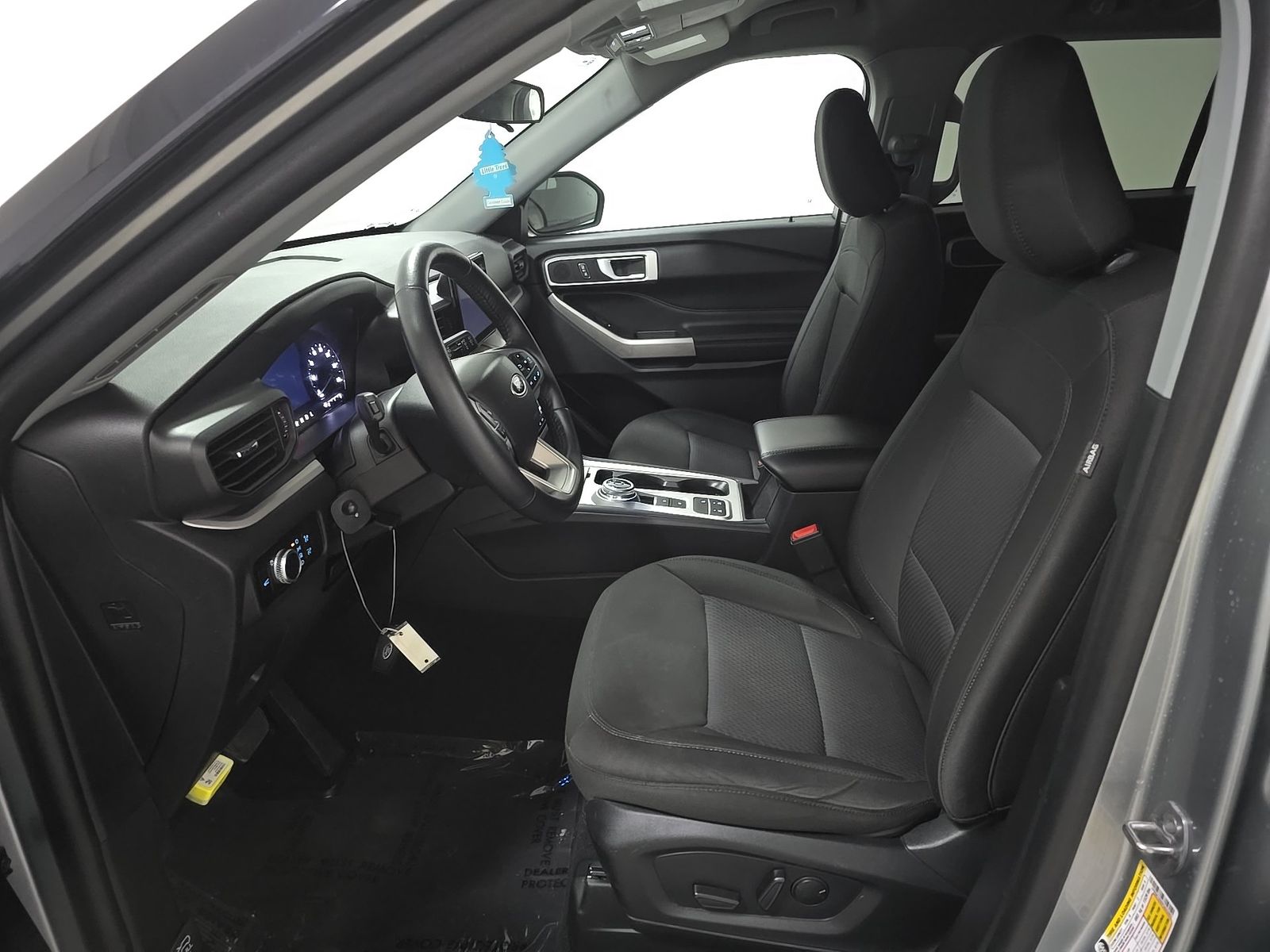 FORD EXPLORER - 8