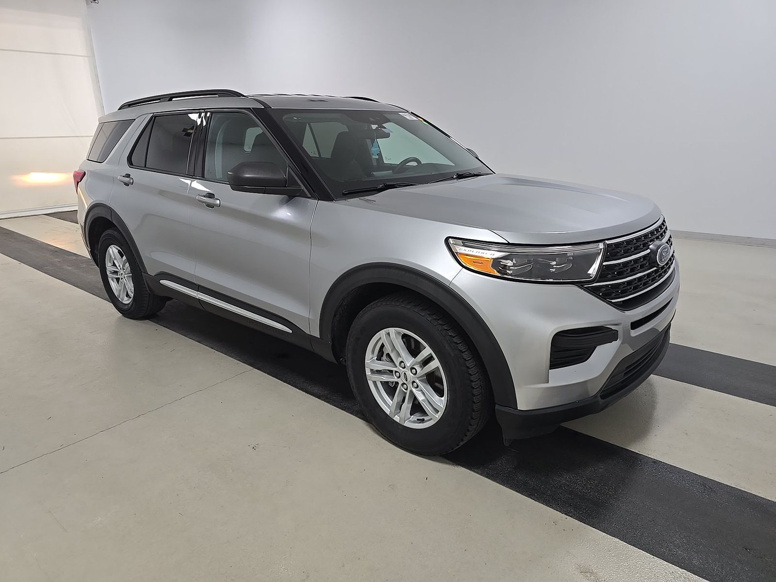 FORD EXPLORER - 4