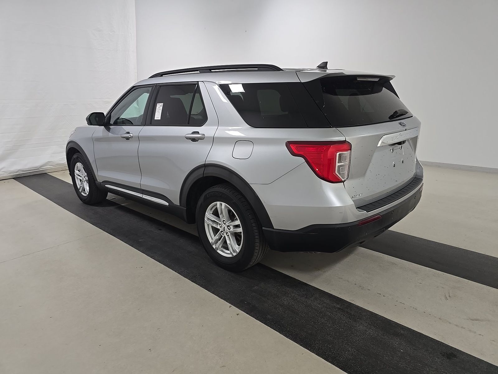 FORD EXPLORER - 7