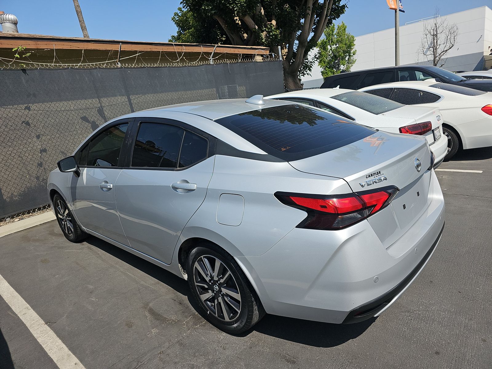 NISSAN VERSA - 7