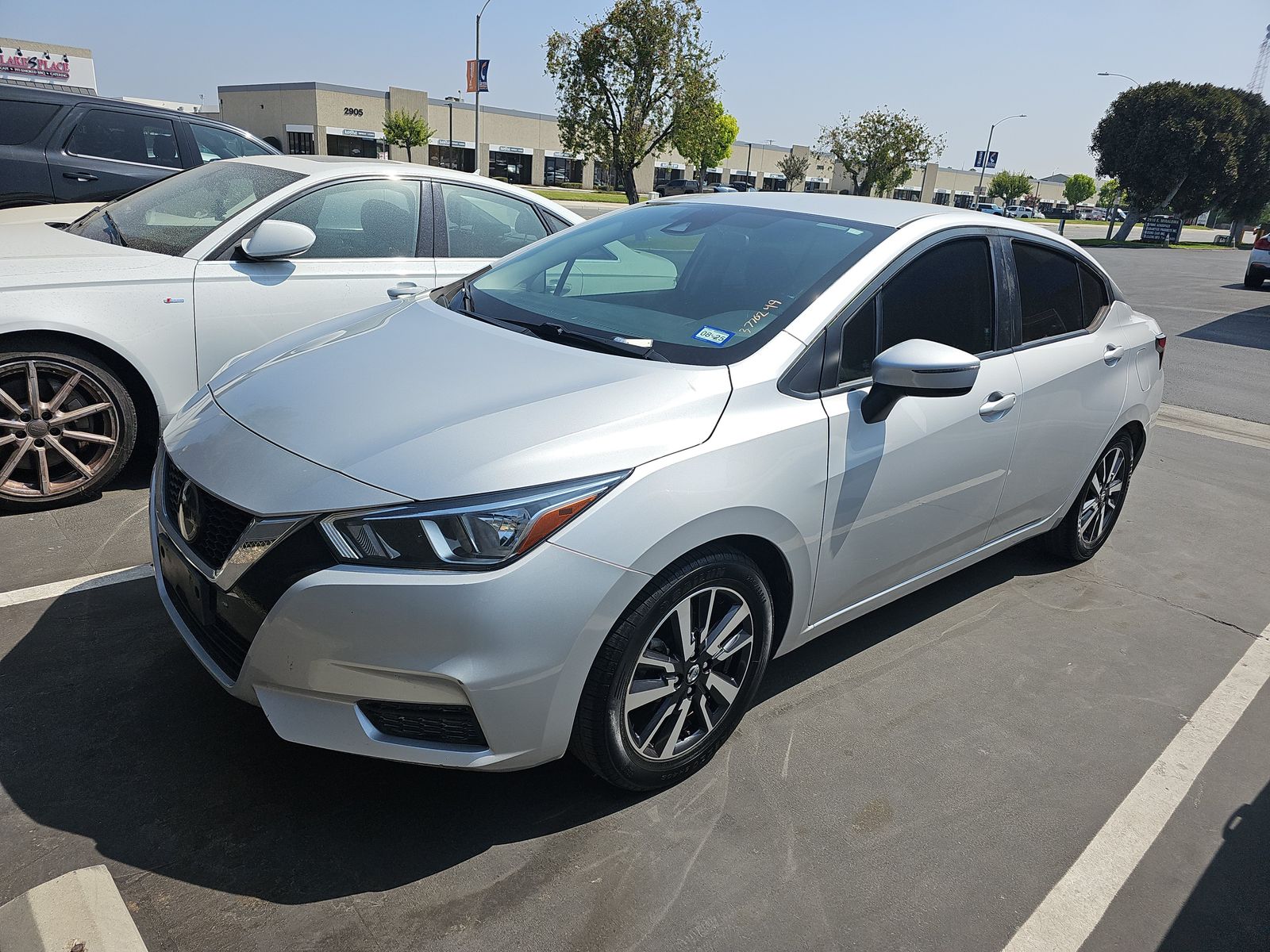 NISSAN VERSA - 1