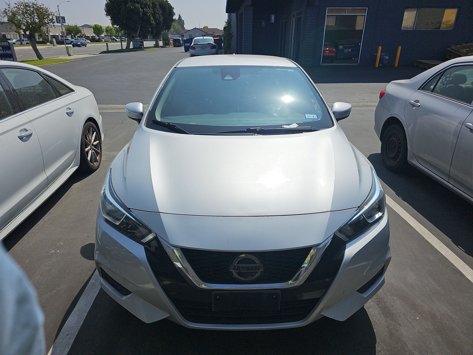 NISSAN VERSA - 3