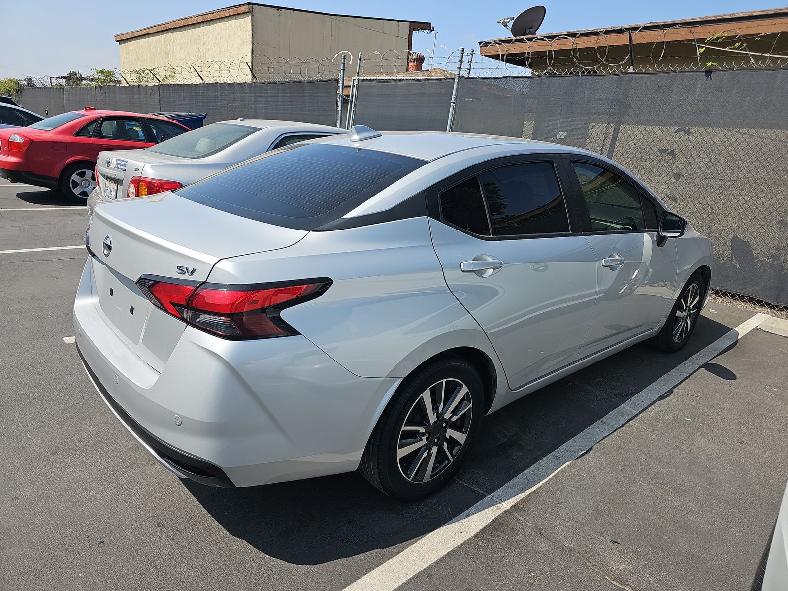 NISSAN VERSA - 5