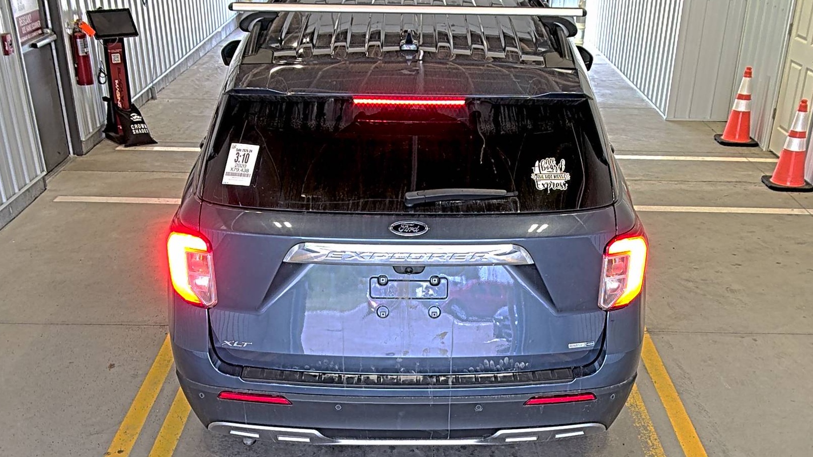FORD EXPLORER - 6