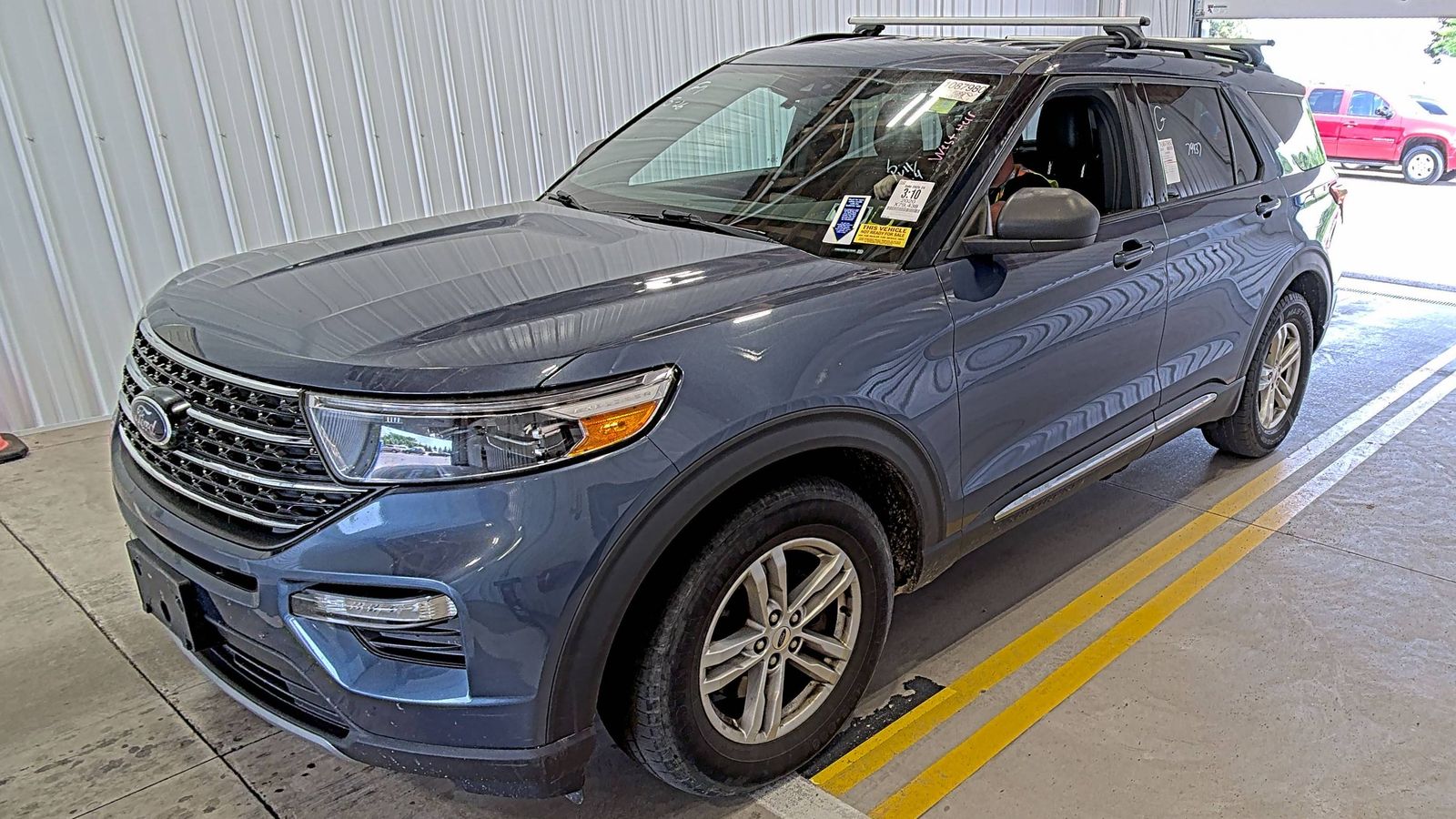 FORD EXPLORER - 1