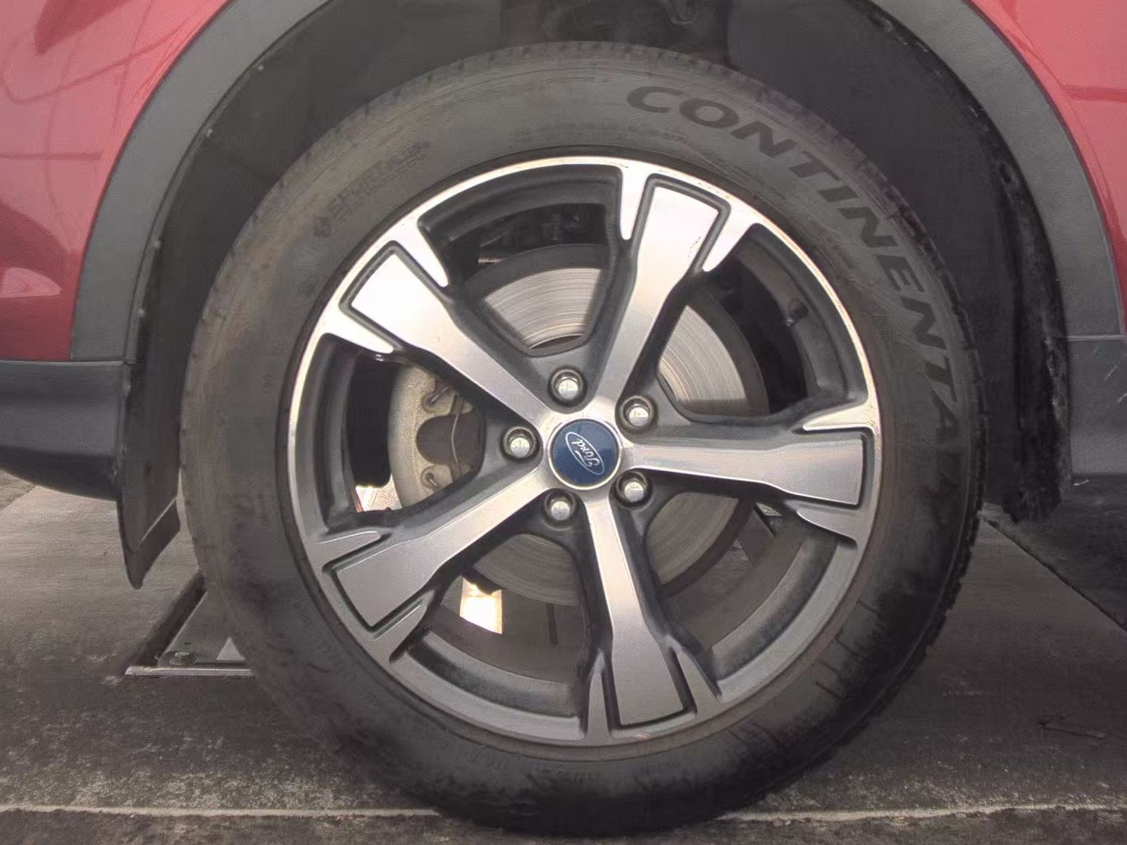 FORD ESCAPE - 10