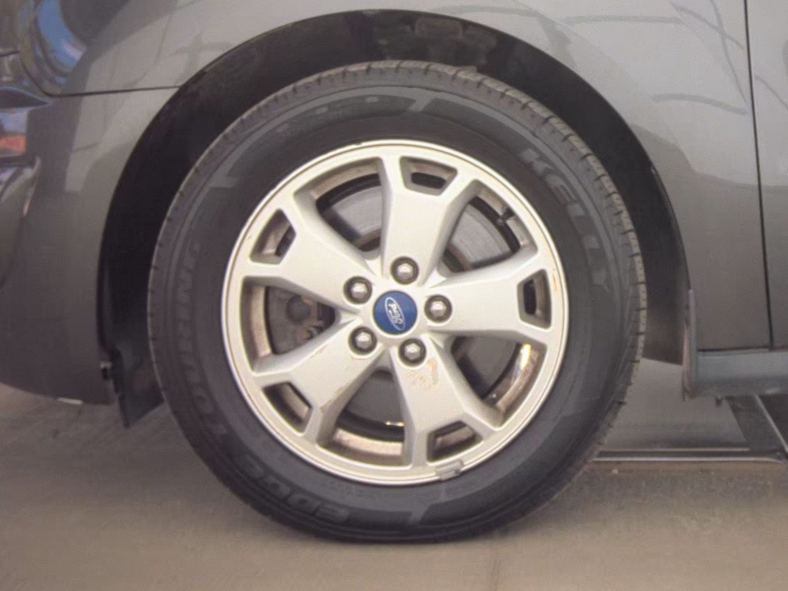 FORD TRANSIT CONNECT - 10