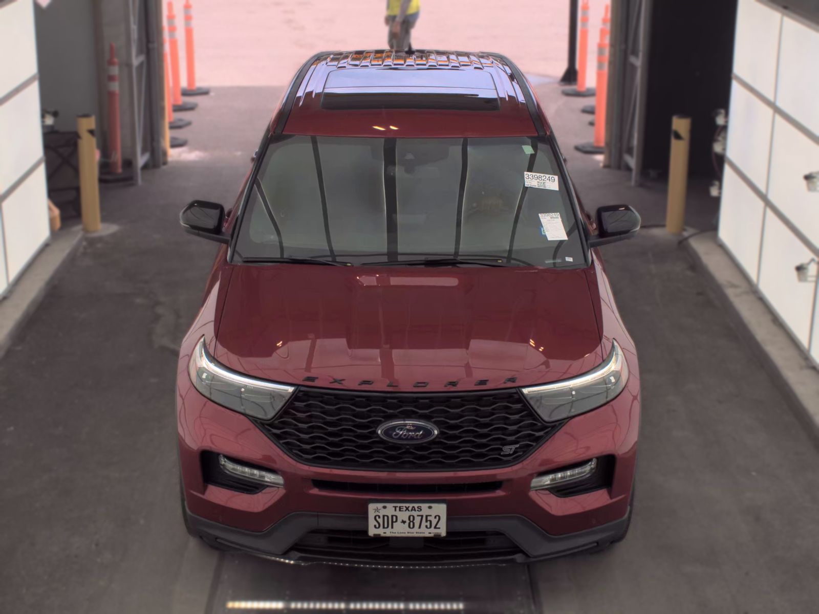 FORD EXPLORER - 3