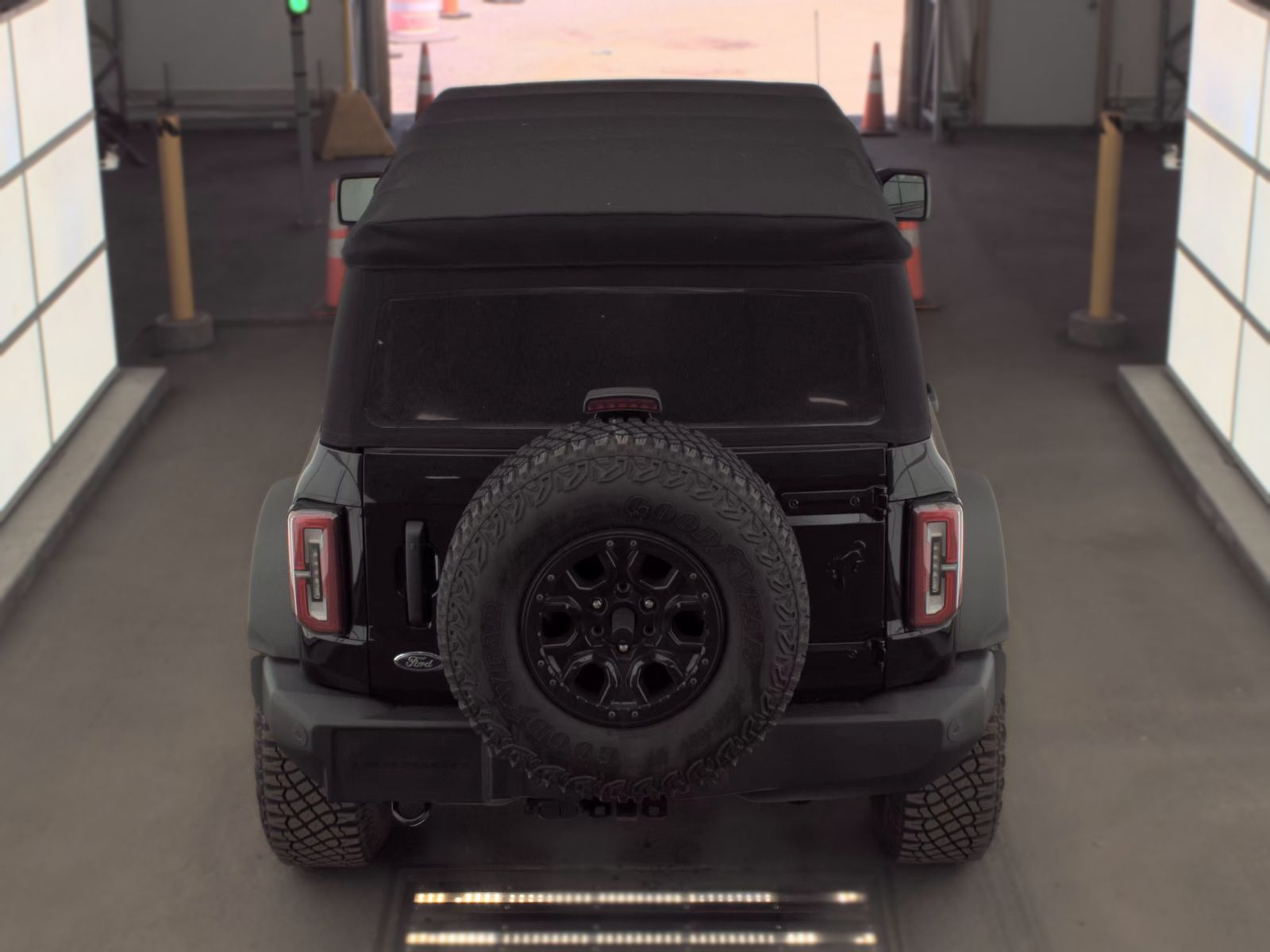 FORD BRONCO - 7