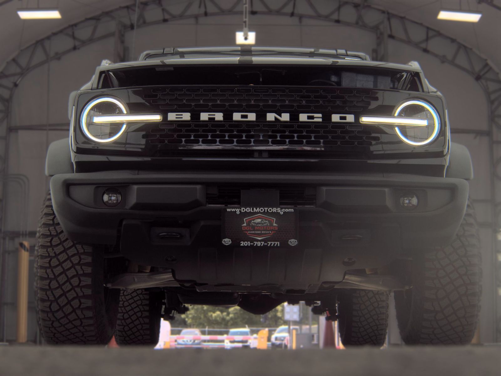 FORD BRONCO - 4
