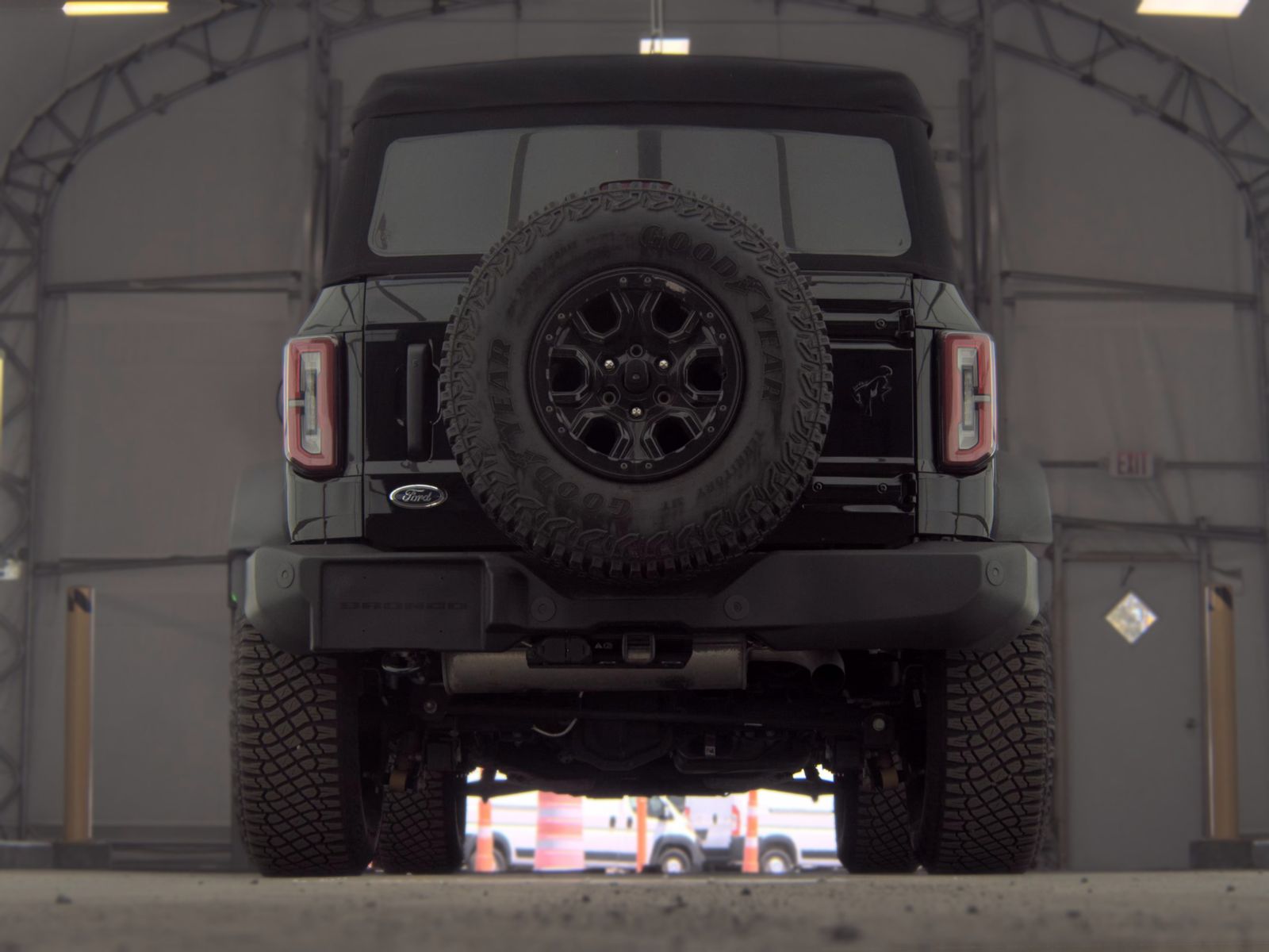 FORD BRONCO - 8