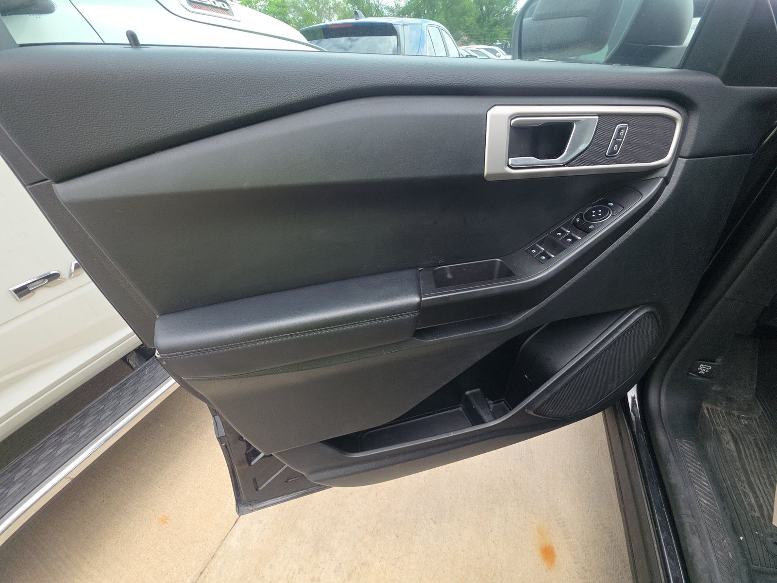 2023 Ford Explorer Base AWD