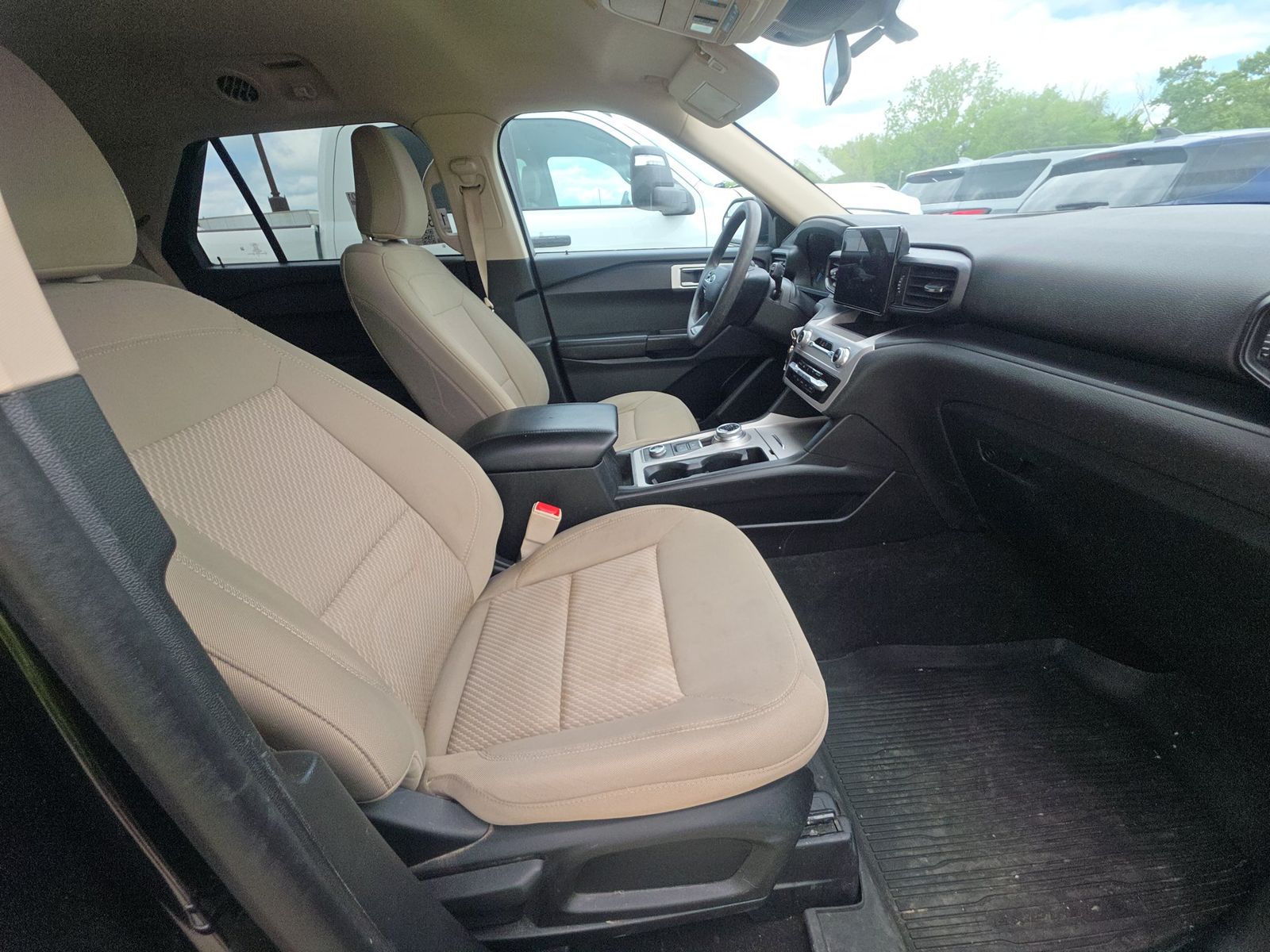 2023 Ford Explorer Base AWD