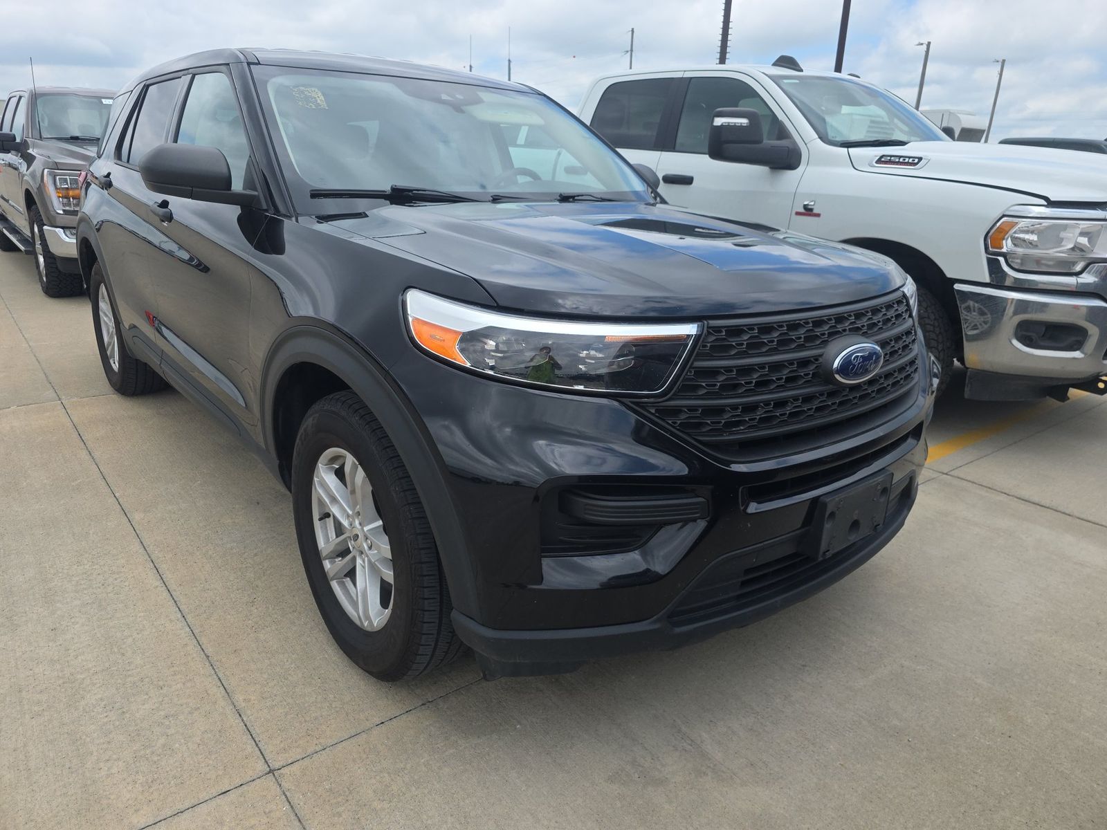 2023 Ford Explorer Base AWD