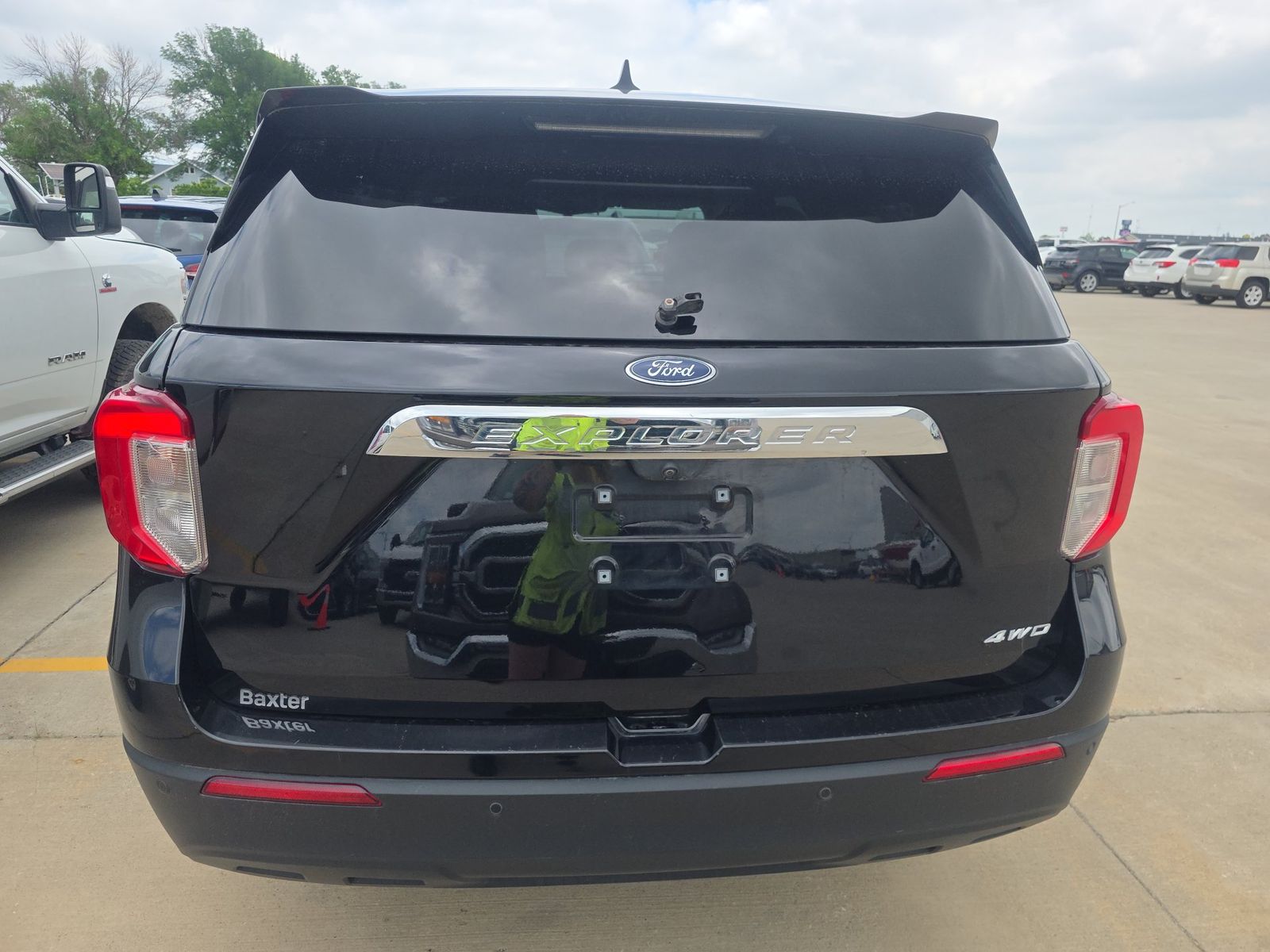 2023 Ford Explorer Base AWD