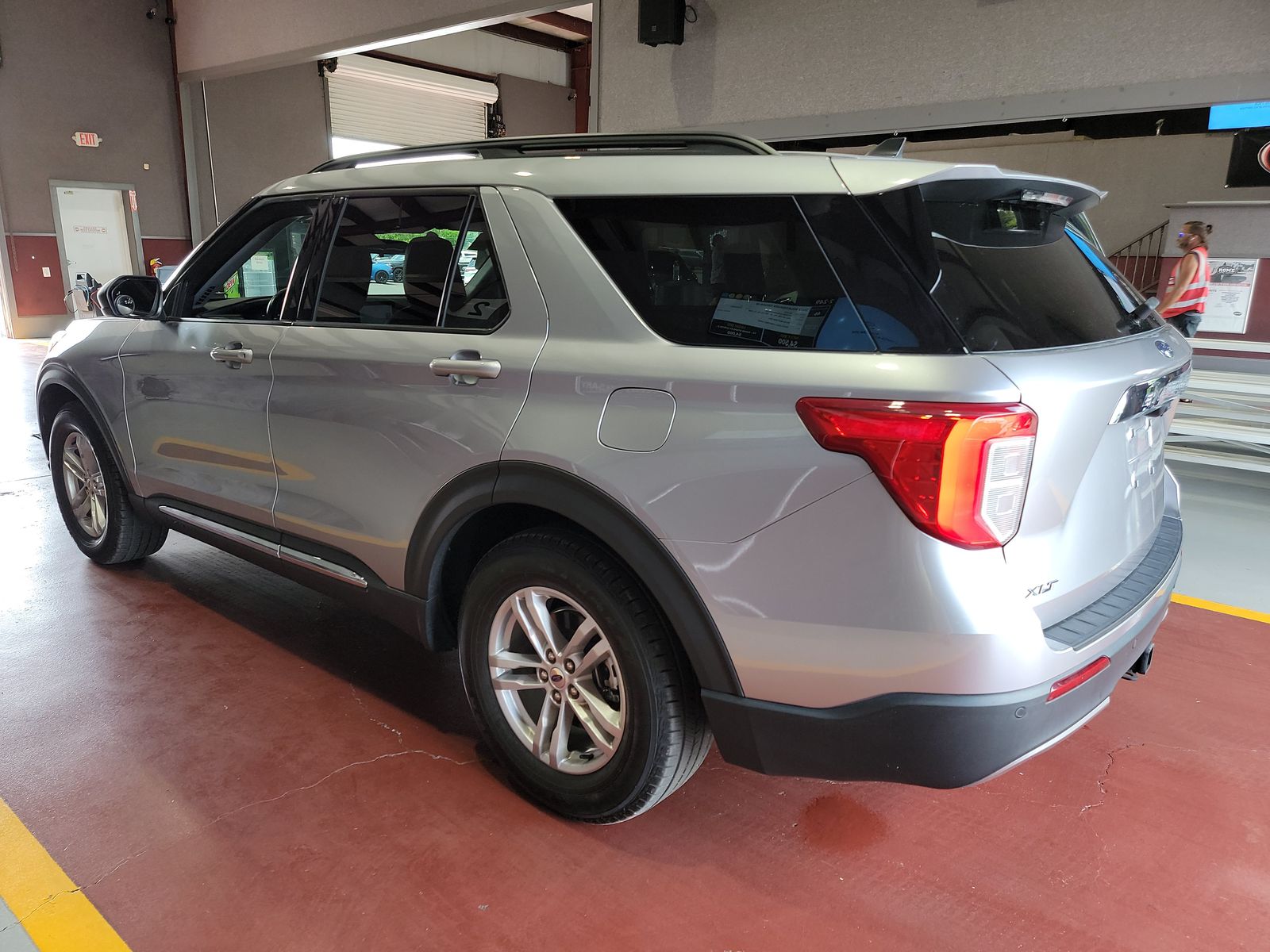 FORD EXPLORER - 7