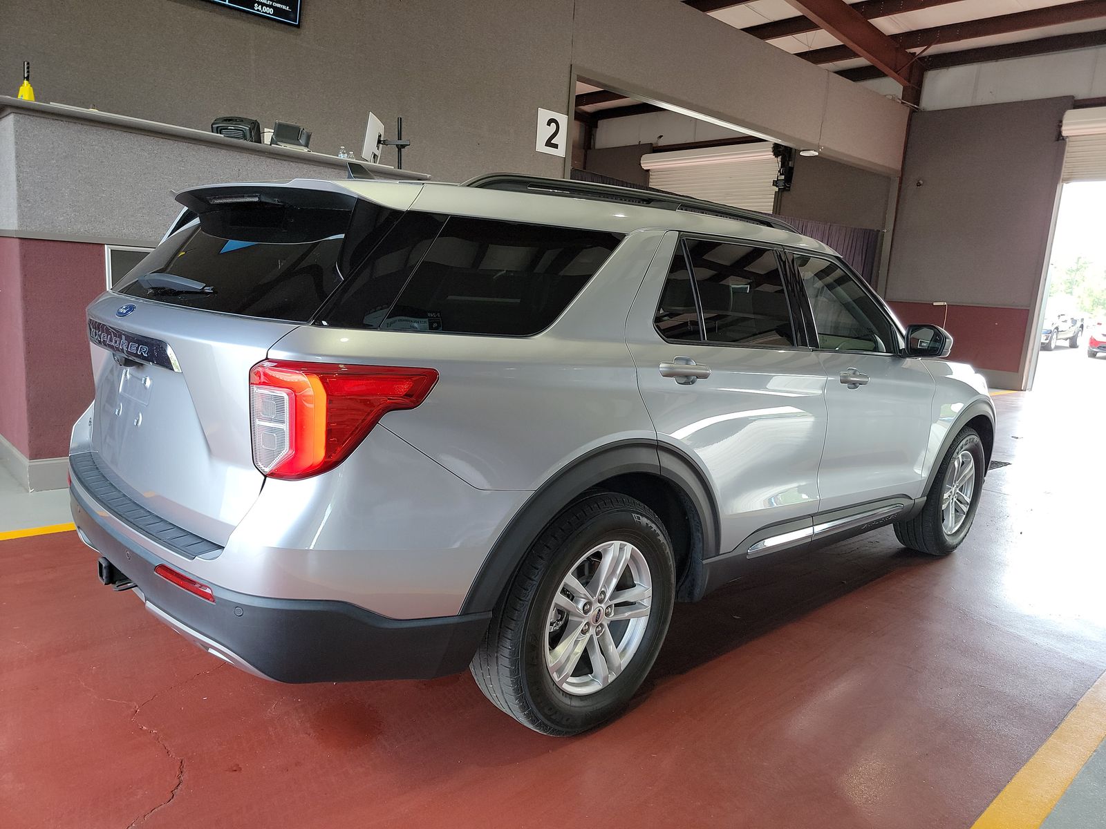 FORD EXPLORER - 5