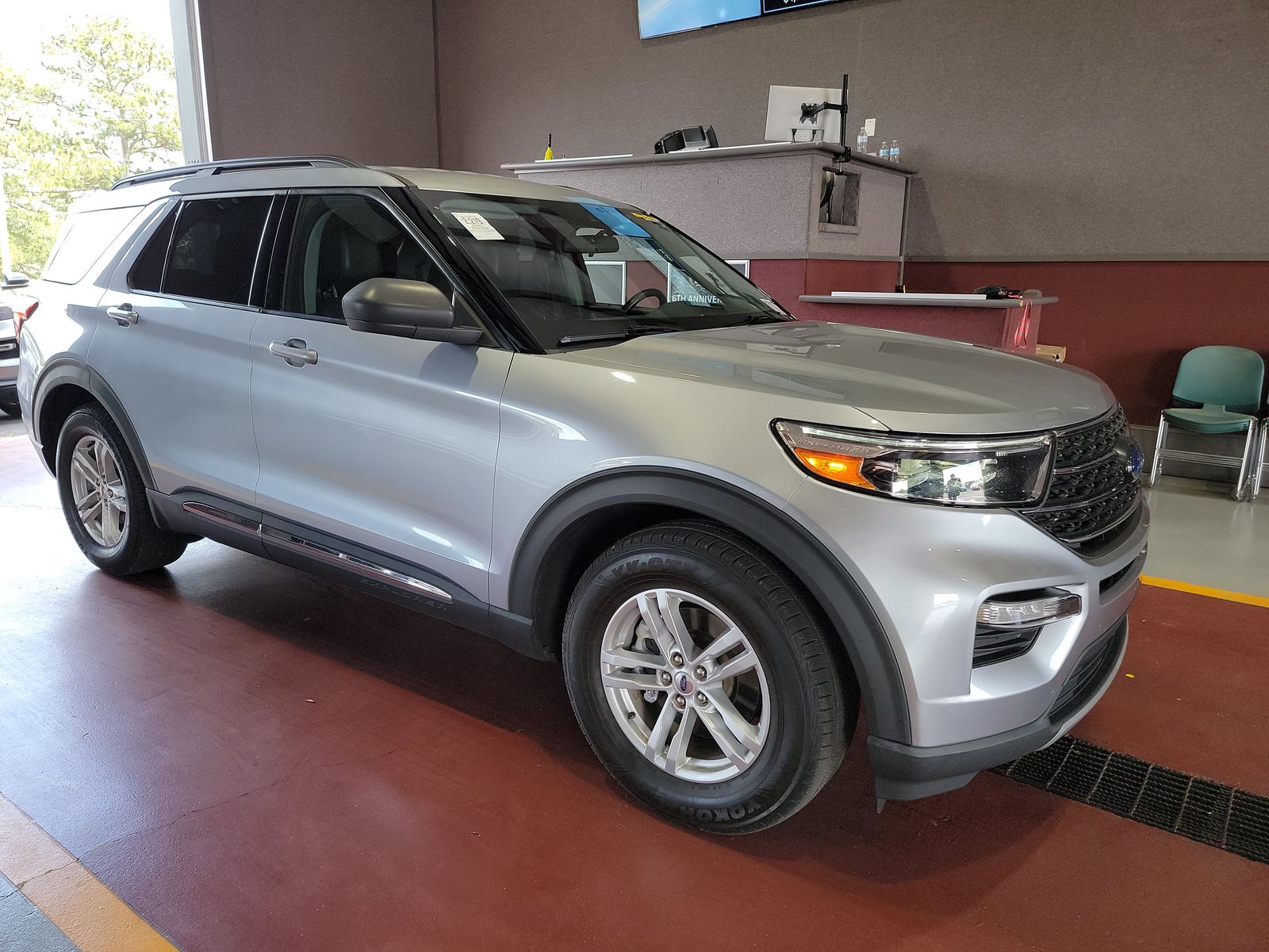 FORD EXPLORER - 4