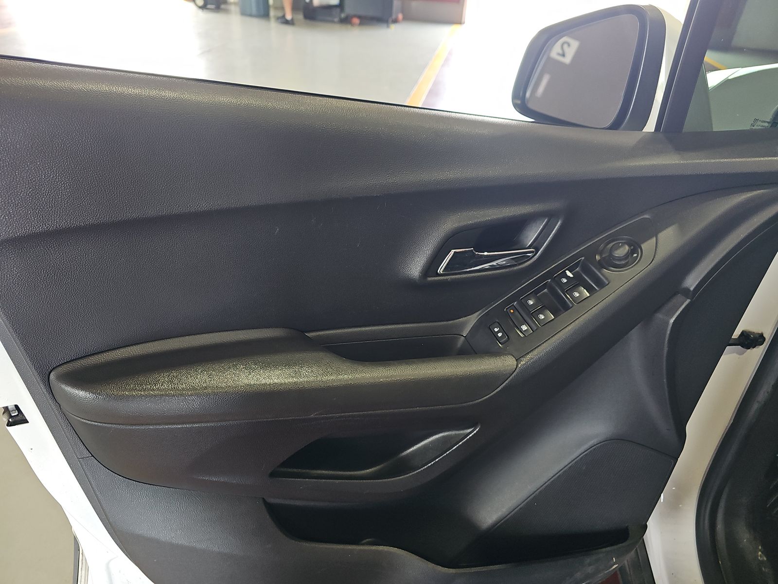 CHEVROLET TRAX - 10