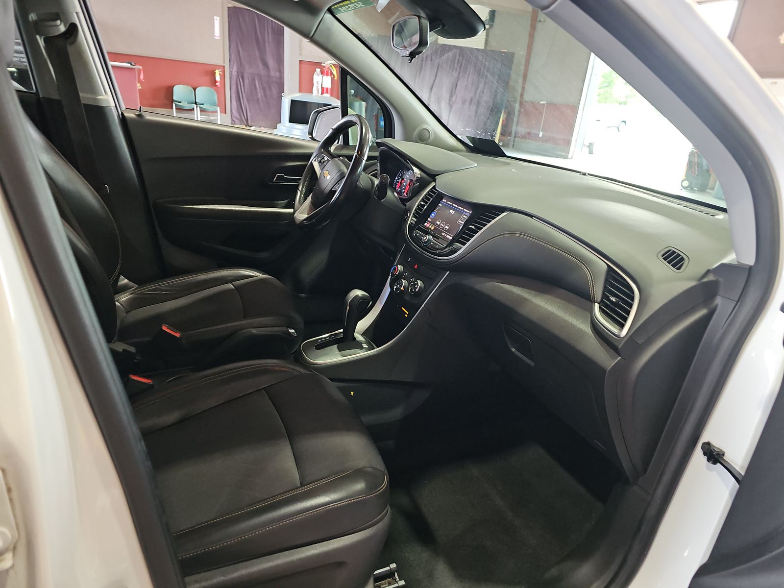 CHEVROLET TRAX - 9