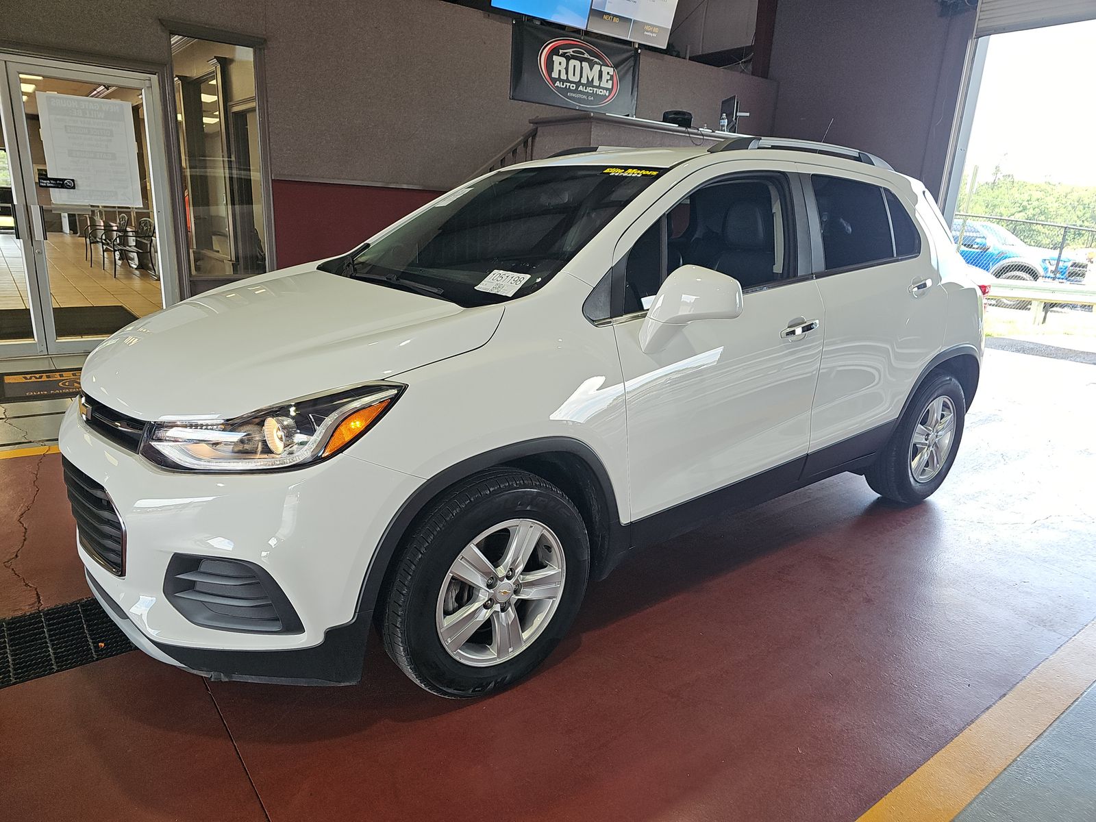 CHEVROLET TRAX - 1