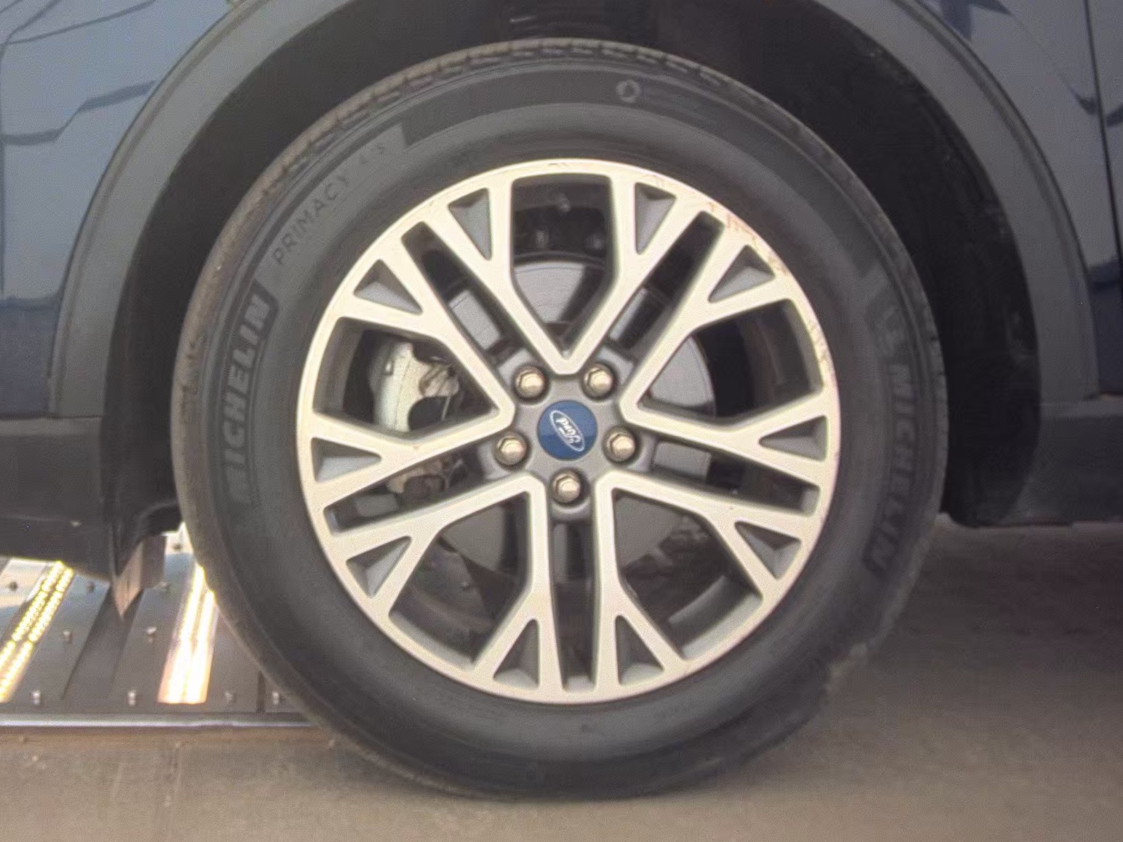 FORD ESCAPE - 10