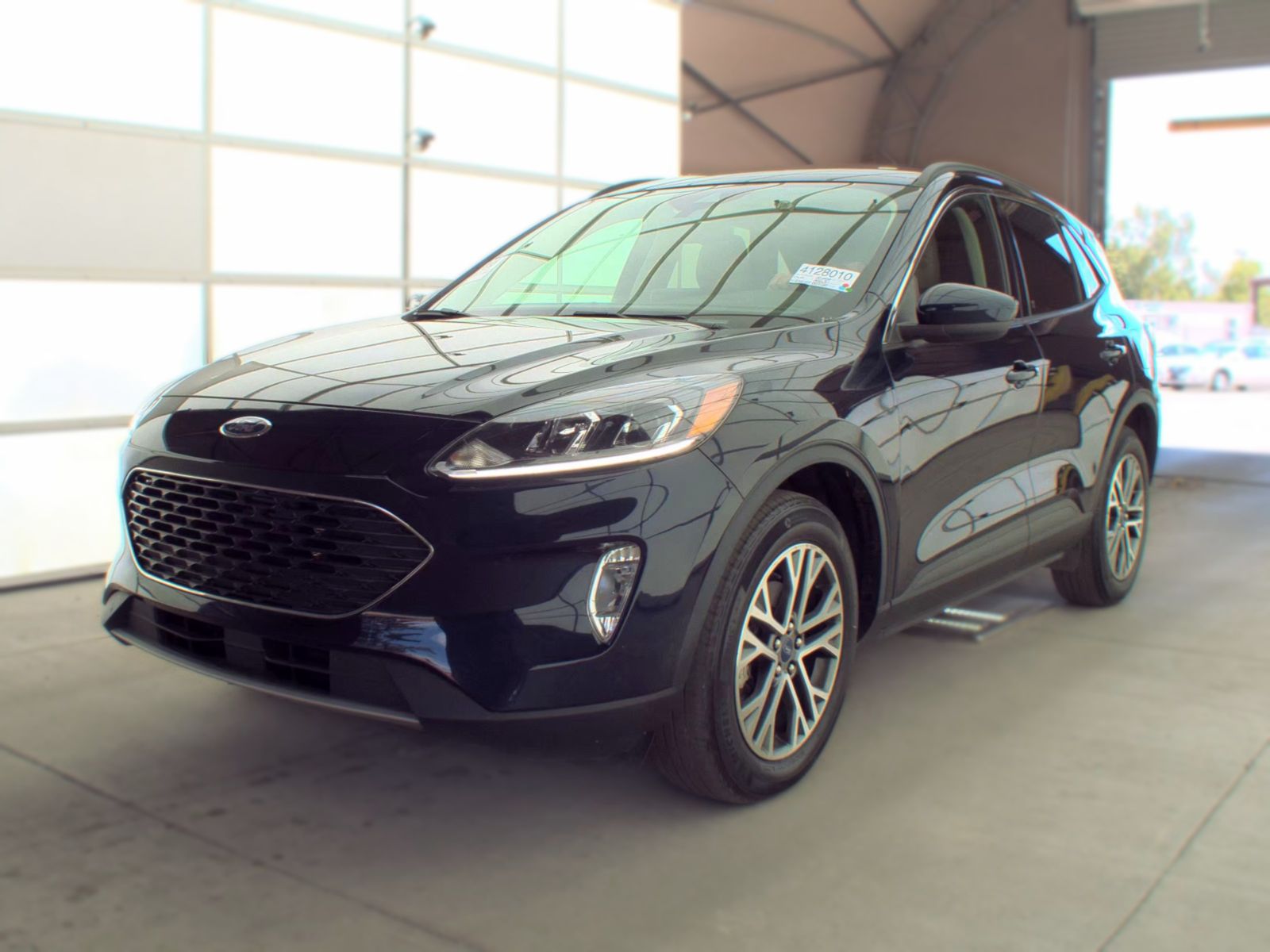 FORD ESCAPE - 1