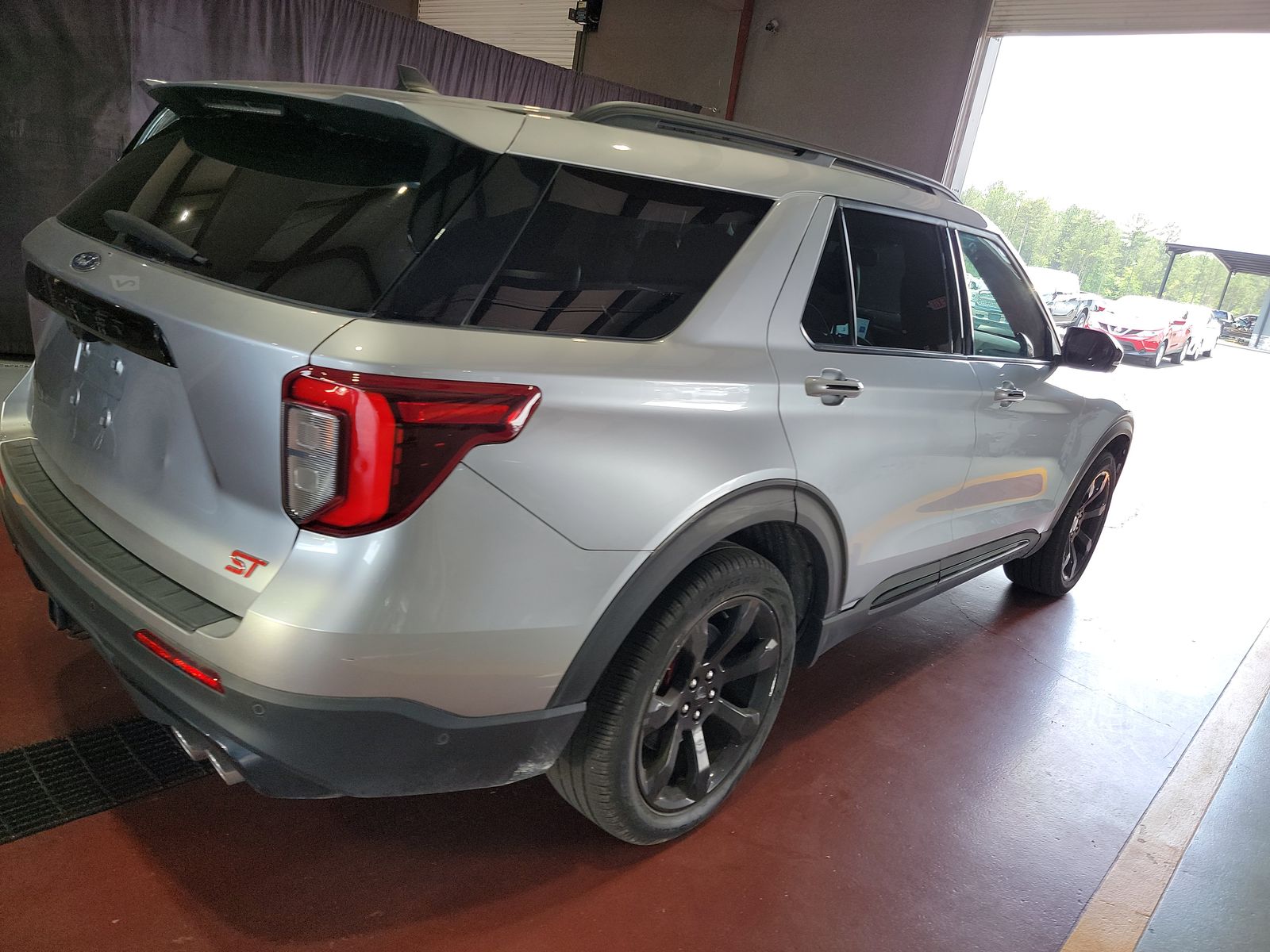 FORD EXPLORER - 5