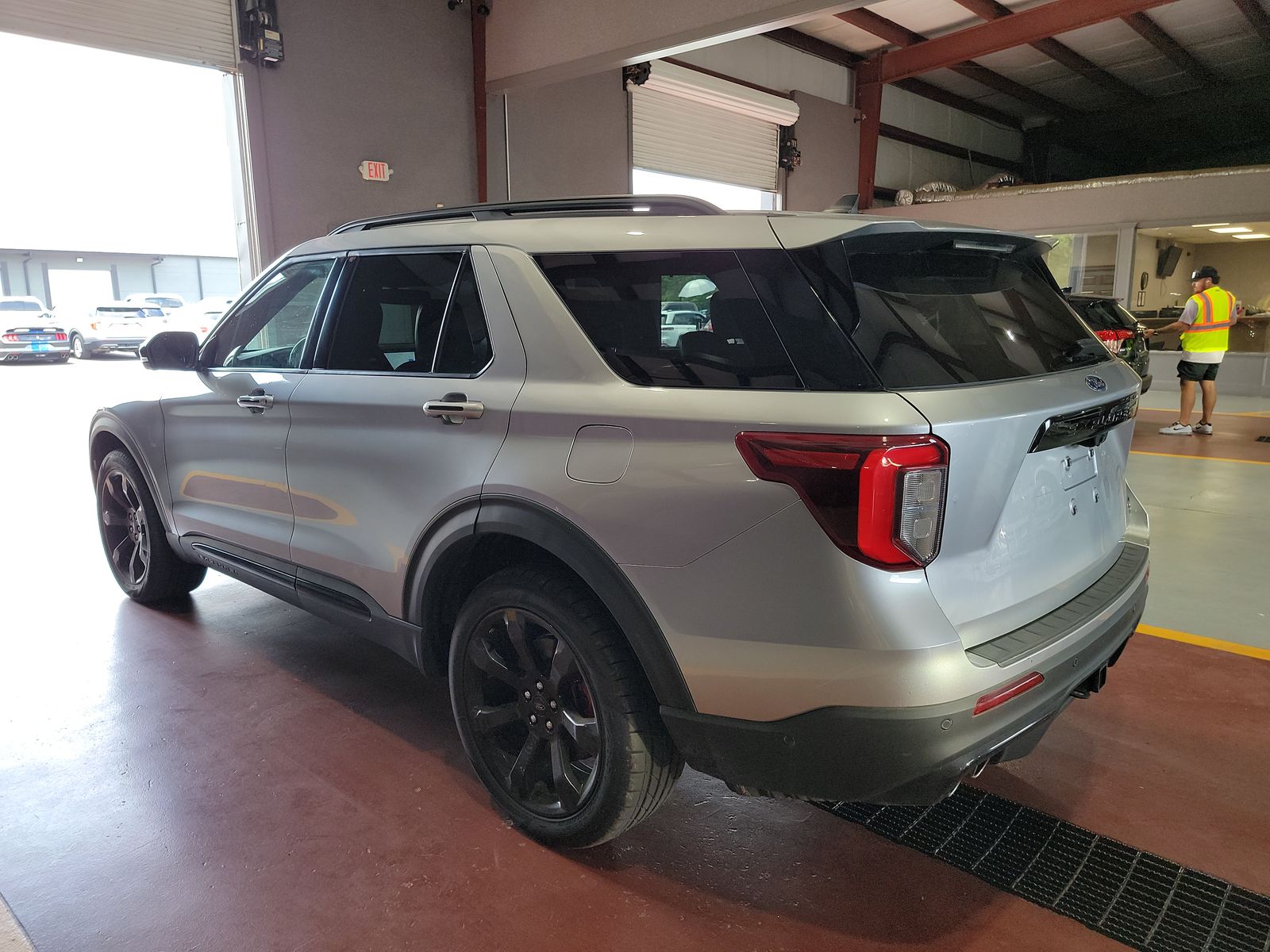 FORD EXPLORER - 7