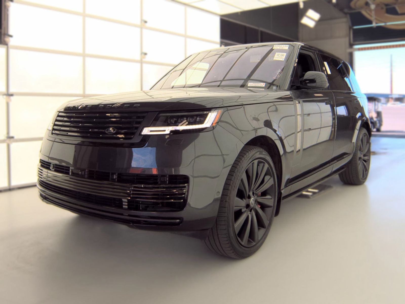 2023 Land Rover Range Rover SV LWB FWD