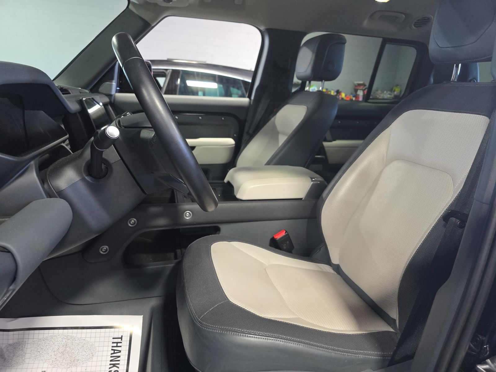 2024 Land Rover Defender 130 X-Dynamic SE FWD
