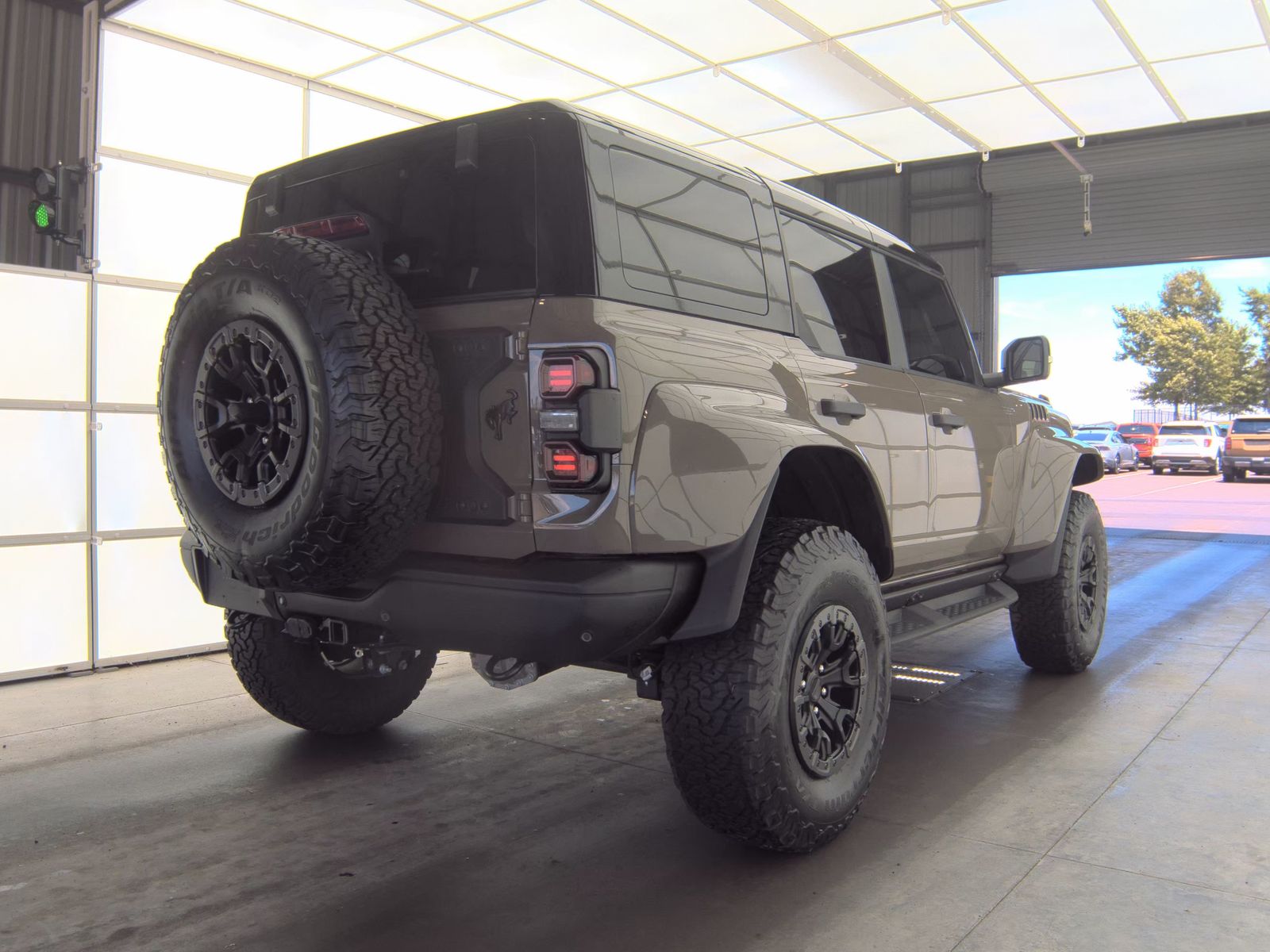FORD BRONCO - 6