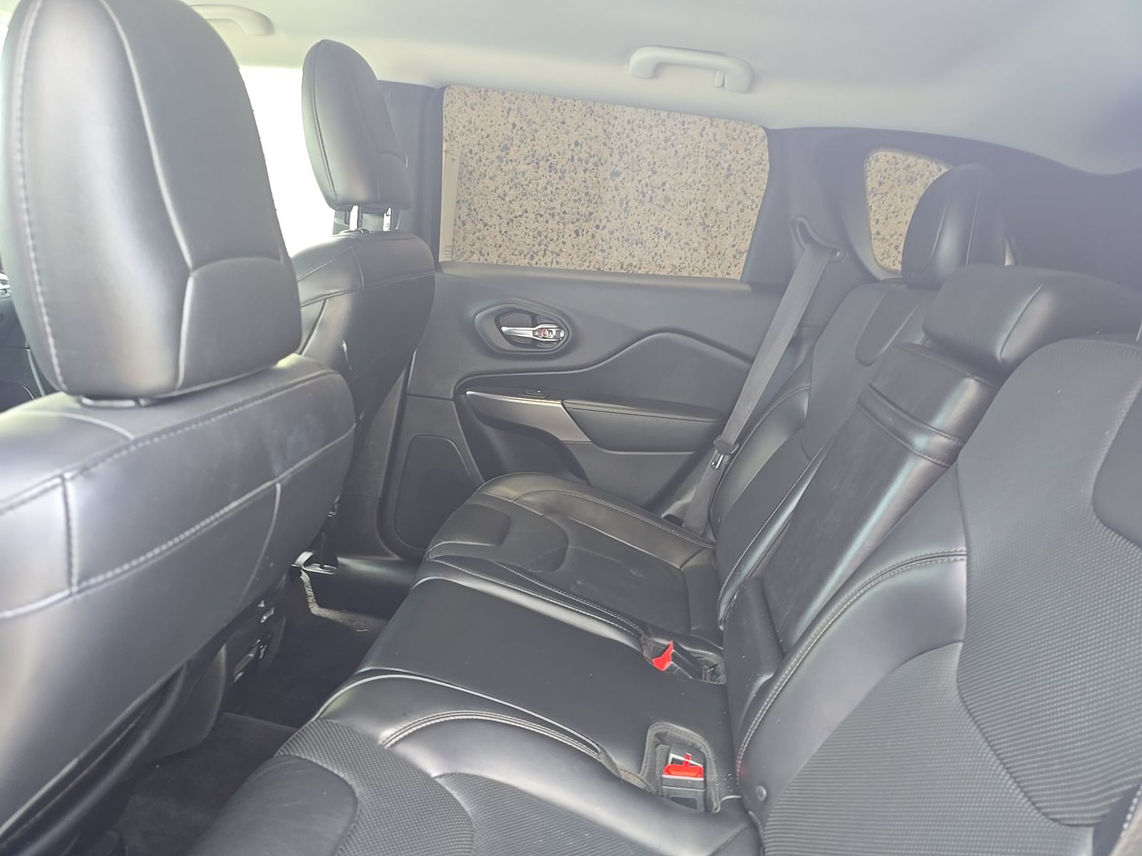 2019 Jeep Cherokee Limited FWD