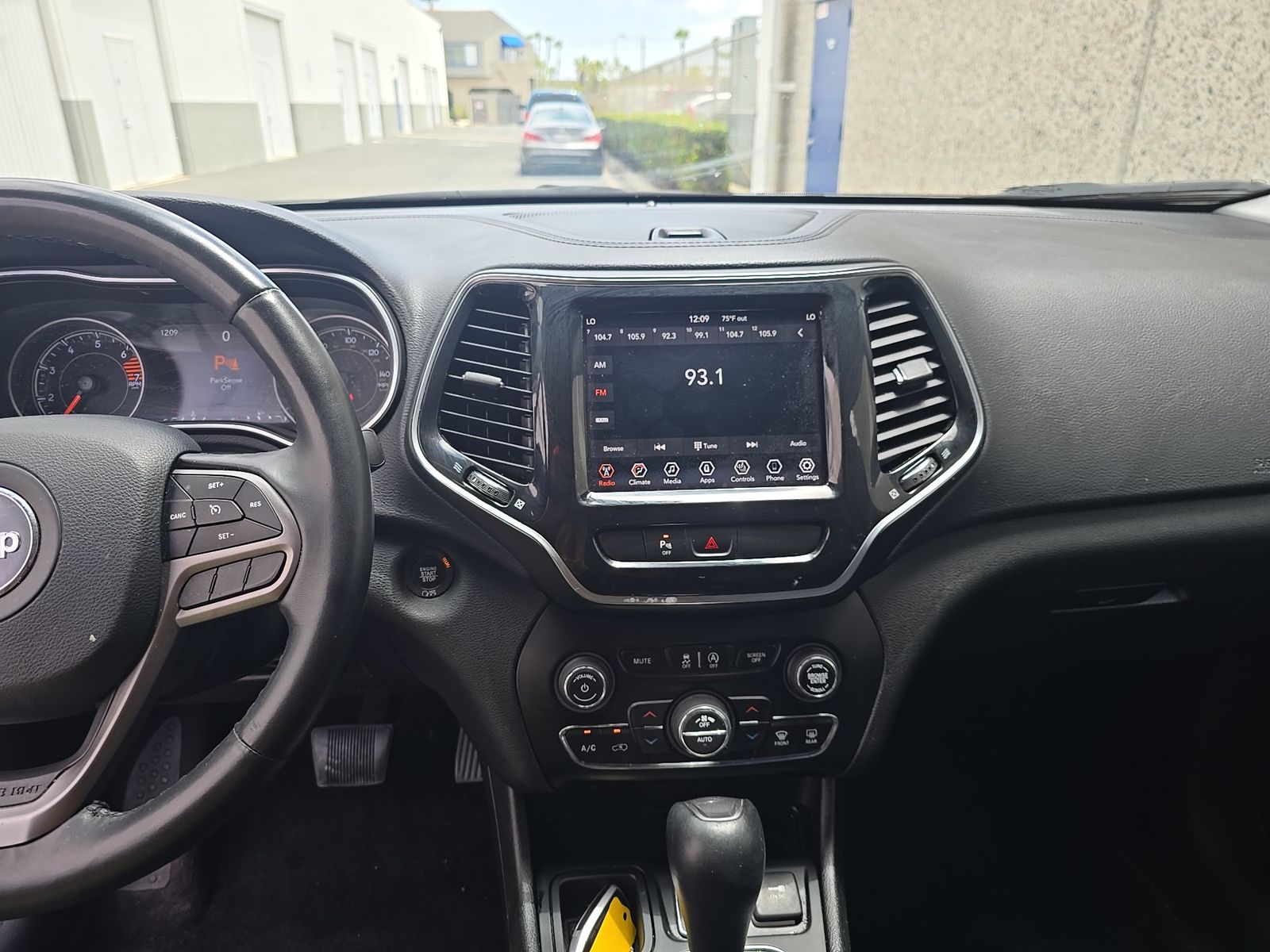 2019 Jeep Cherokee Limited FWD