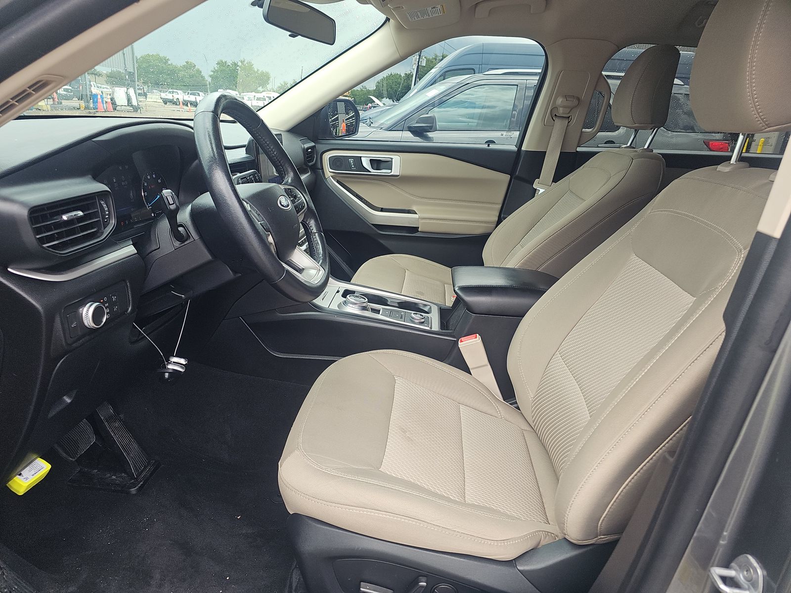 FORD EXPLORER - 8