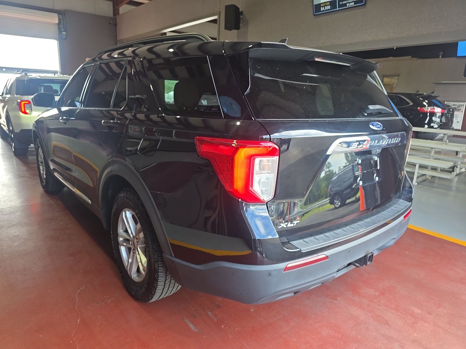 FORD EXPLORER - 7