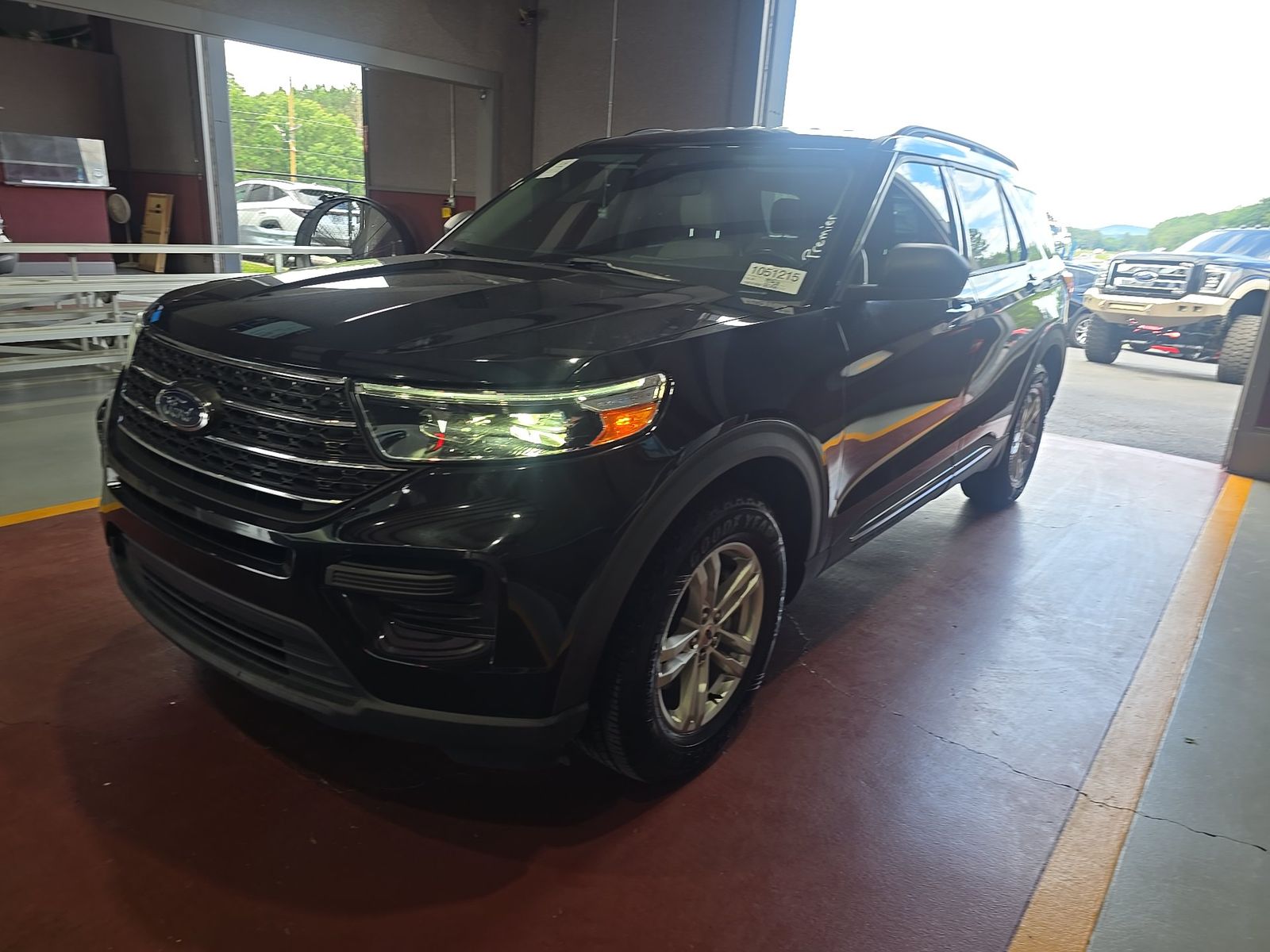 FORD EXPLORER - 1